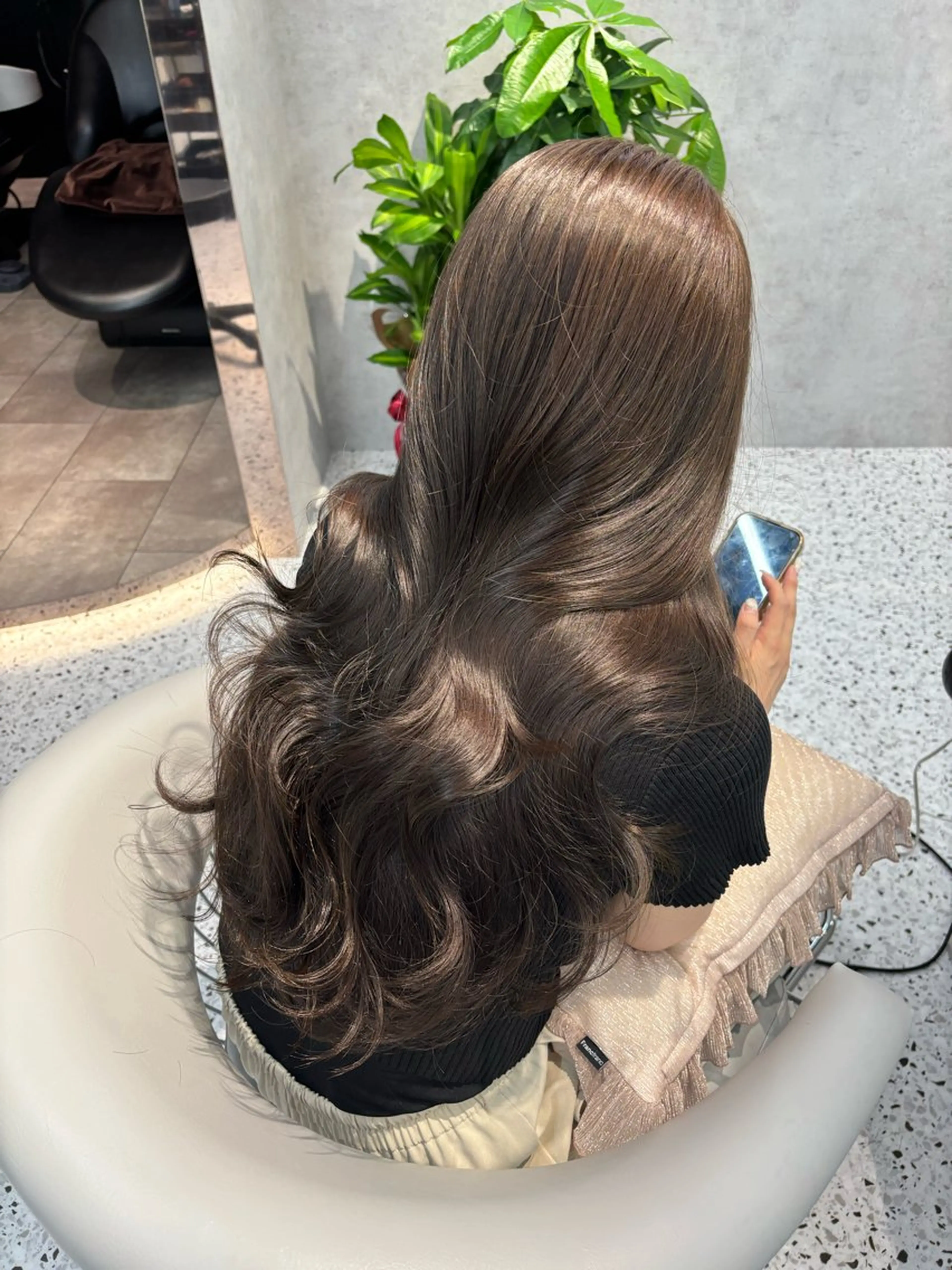 ロング カラー ベージュカラー ブリーチ ブリーチなしカラー オリーブベージュ カット ヘアカラー トリートメント 🍒ブリーチなしカラ ー／Sakura🍒のヘアスタイル