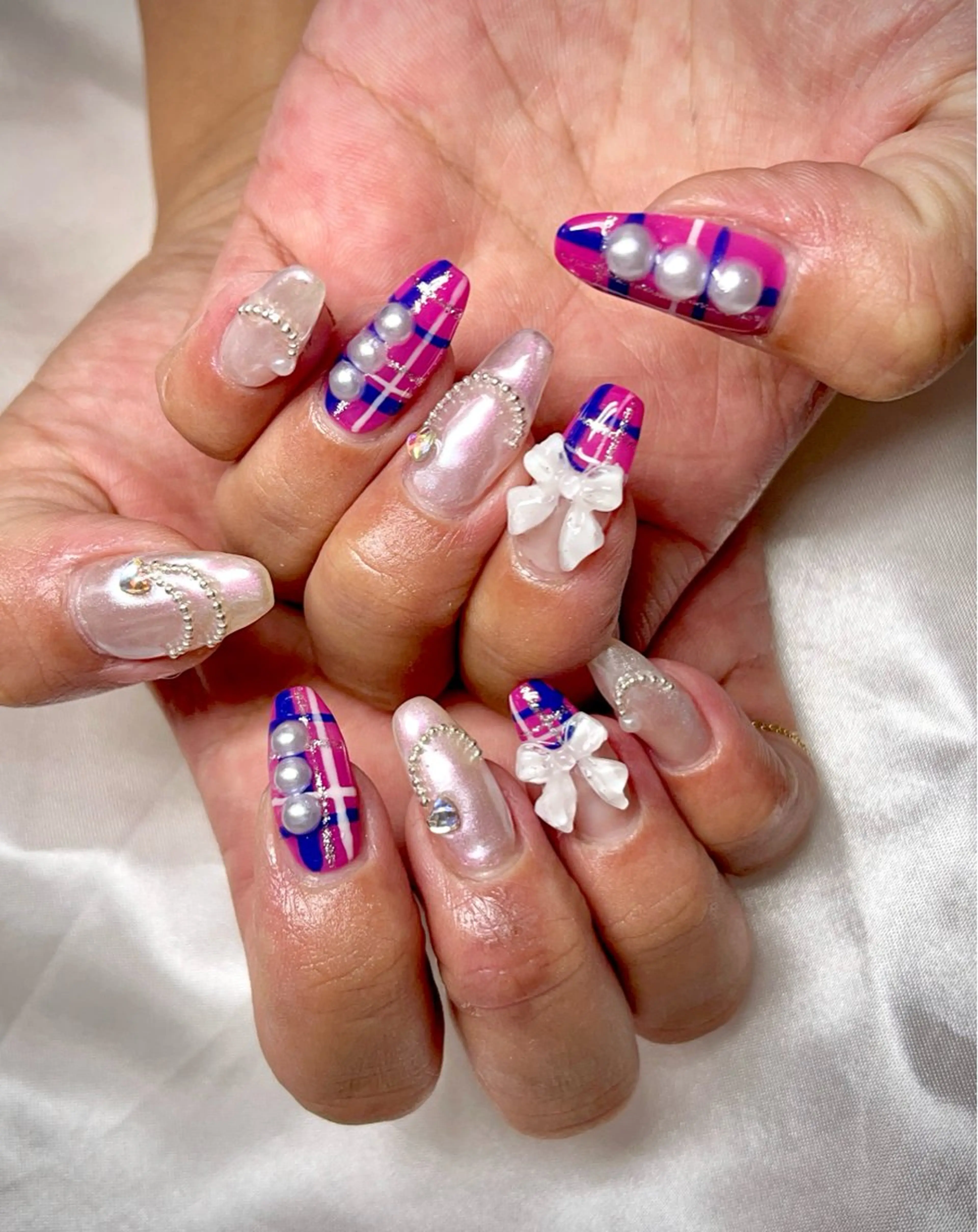 ネイル リボン CREA nailsalonのネイルデザイン