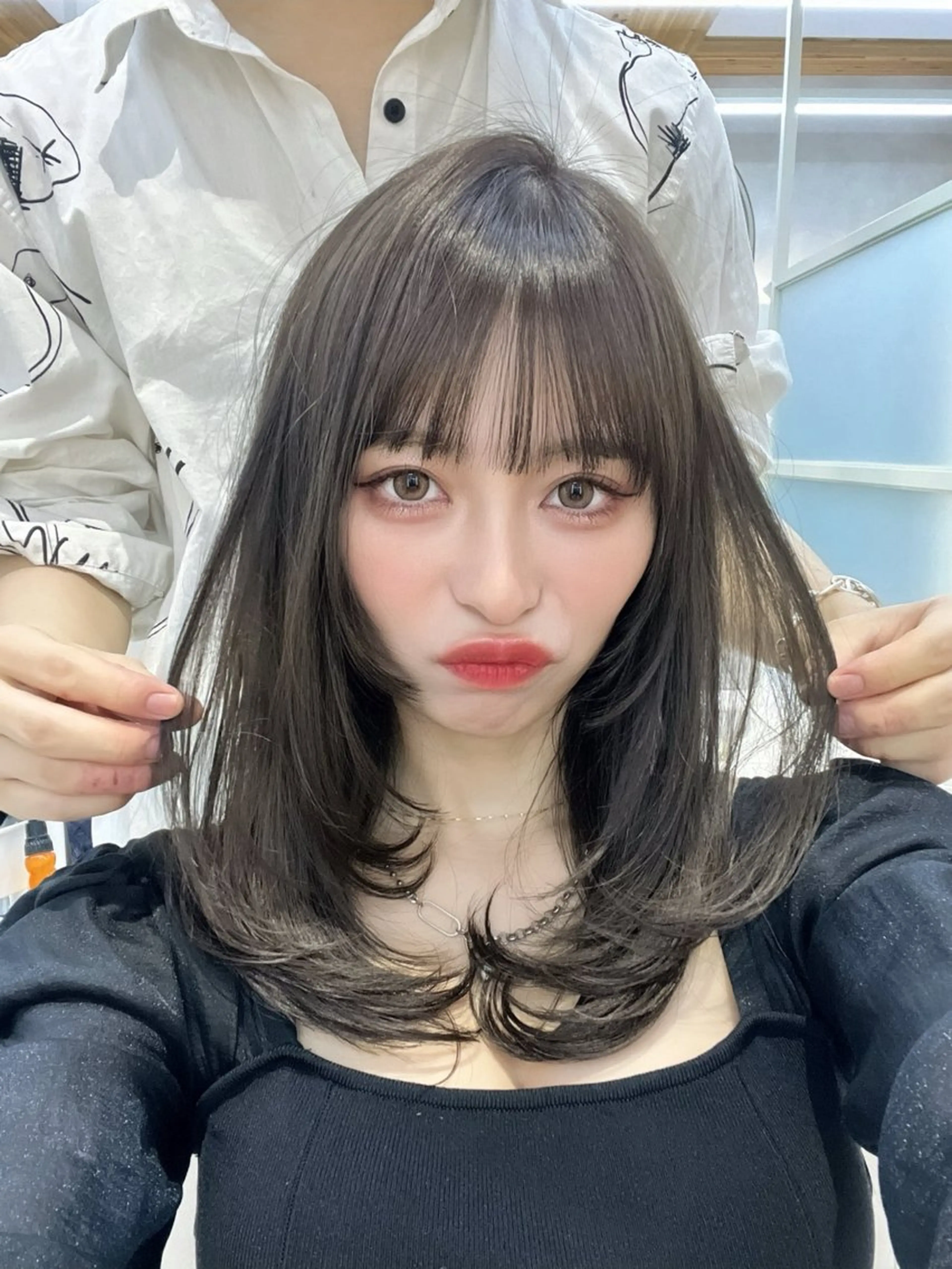 セミロング レイヤーカット/ 顔まわり/アオイのヘアスタイル