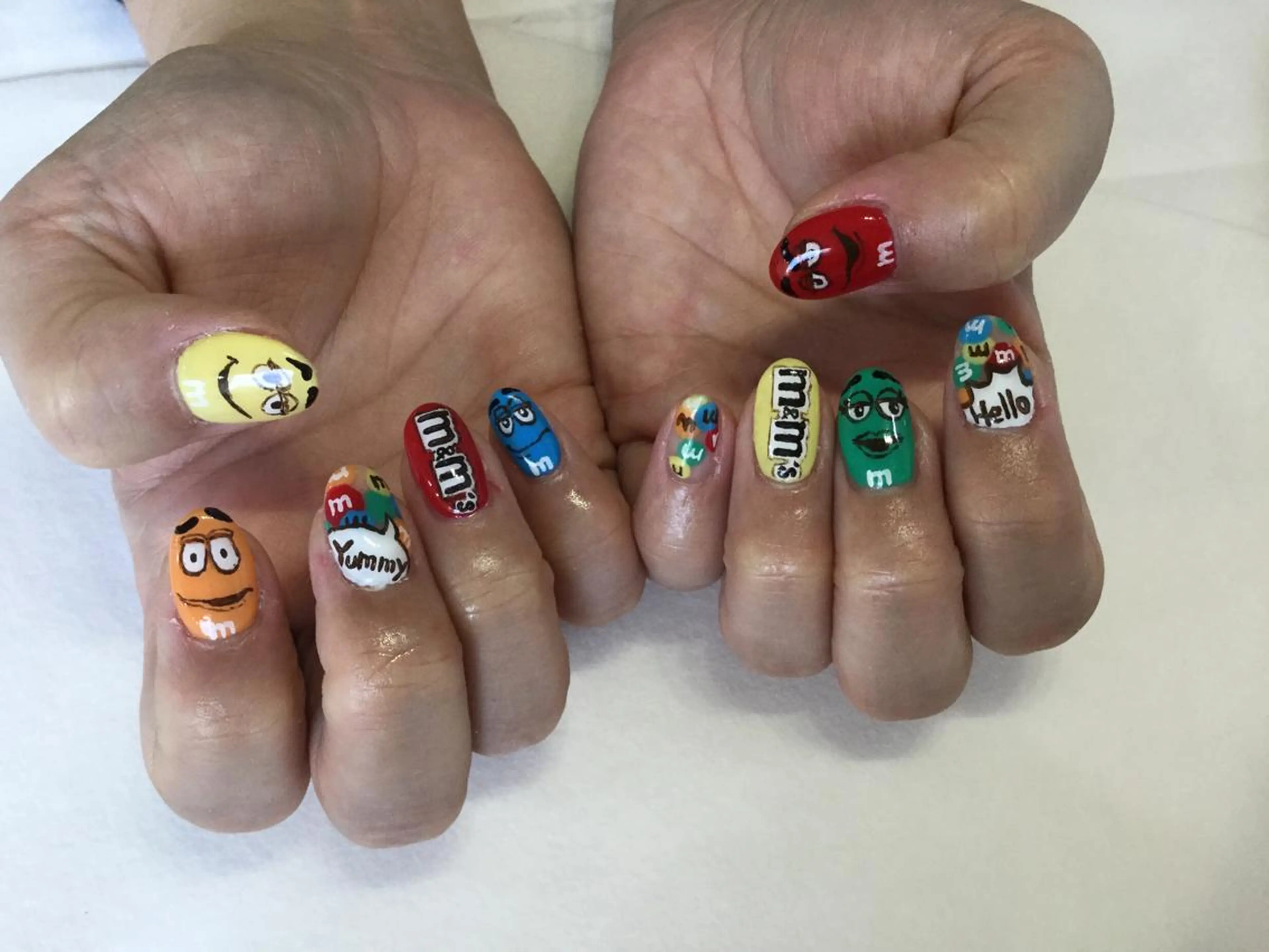 ネイル ハンドネイル 💎🐰 saki. m 🐰💎のネイルデザイン