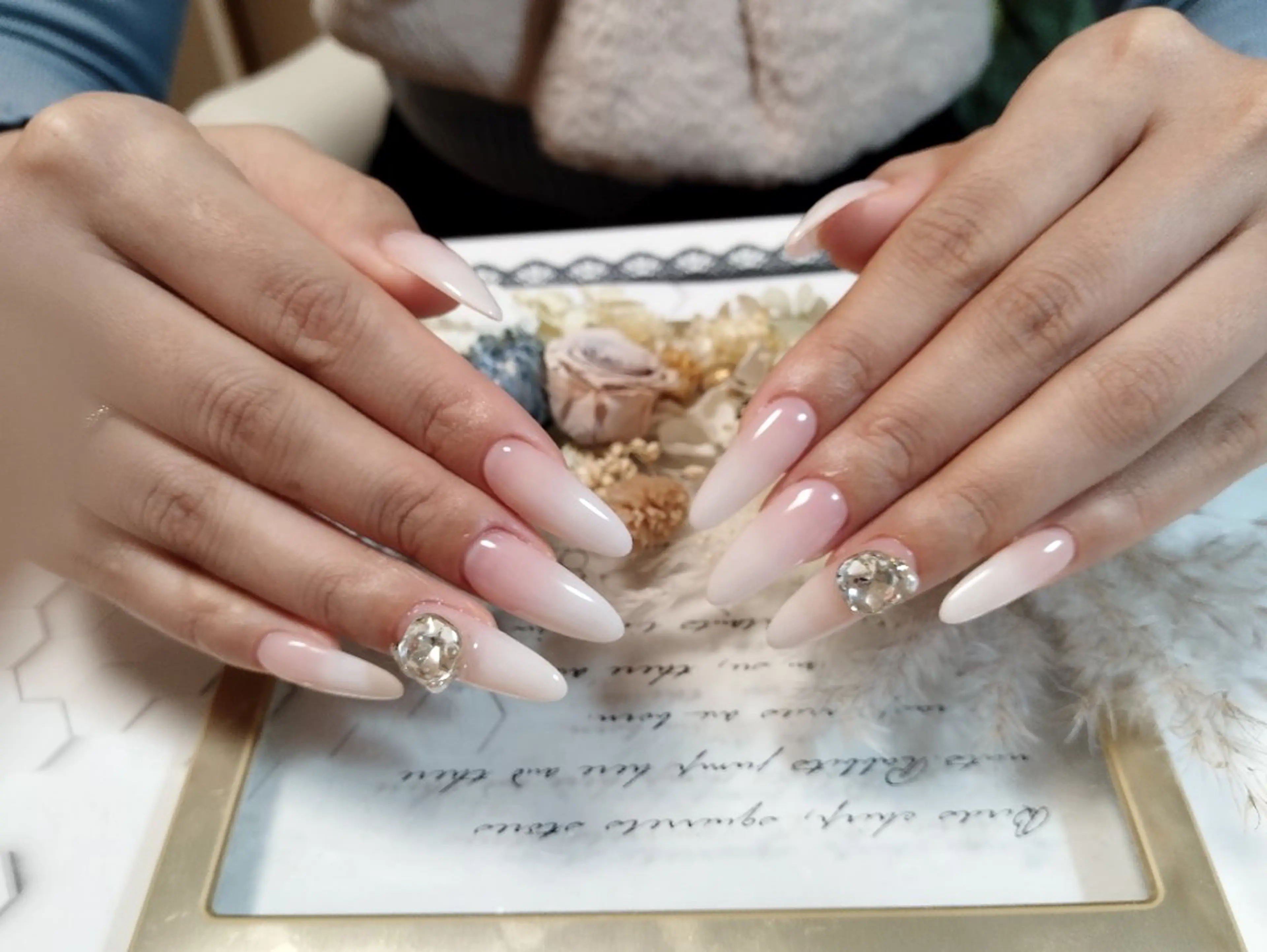 ネイル ネイルチップ ハンドネイル ハンドケア ＤI'A ネイルサロンのネイルデザイン