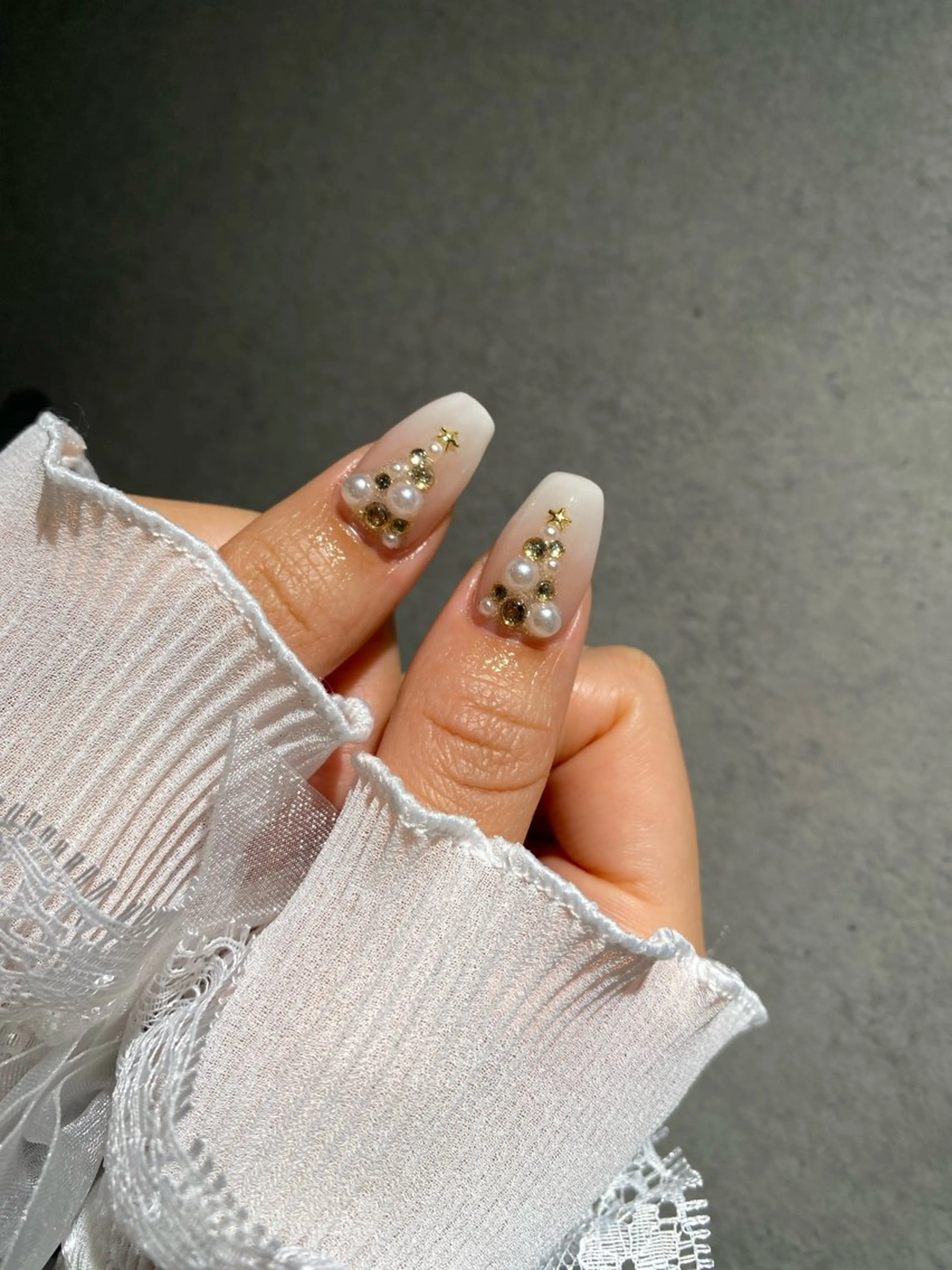 ネイル I-nailロング /ワンホン/キラキラのネイルデザイン