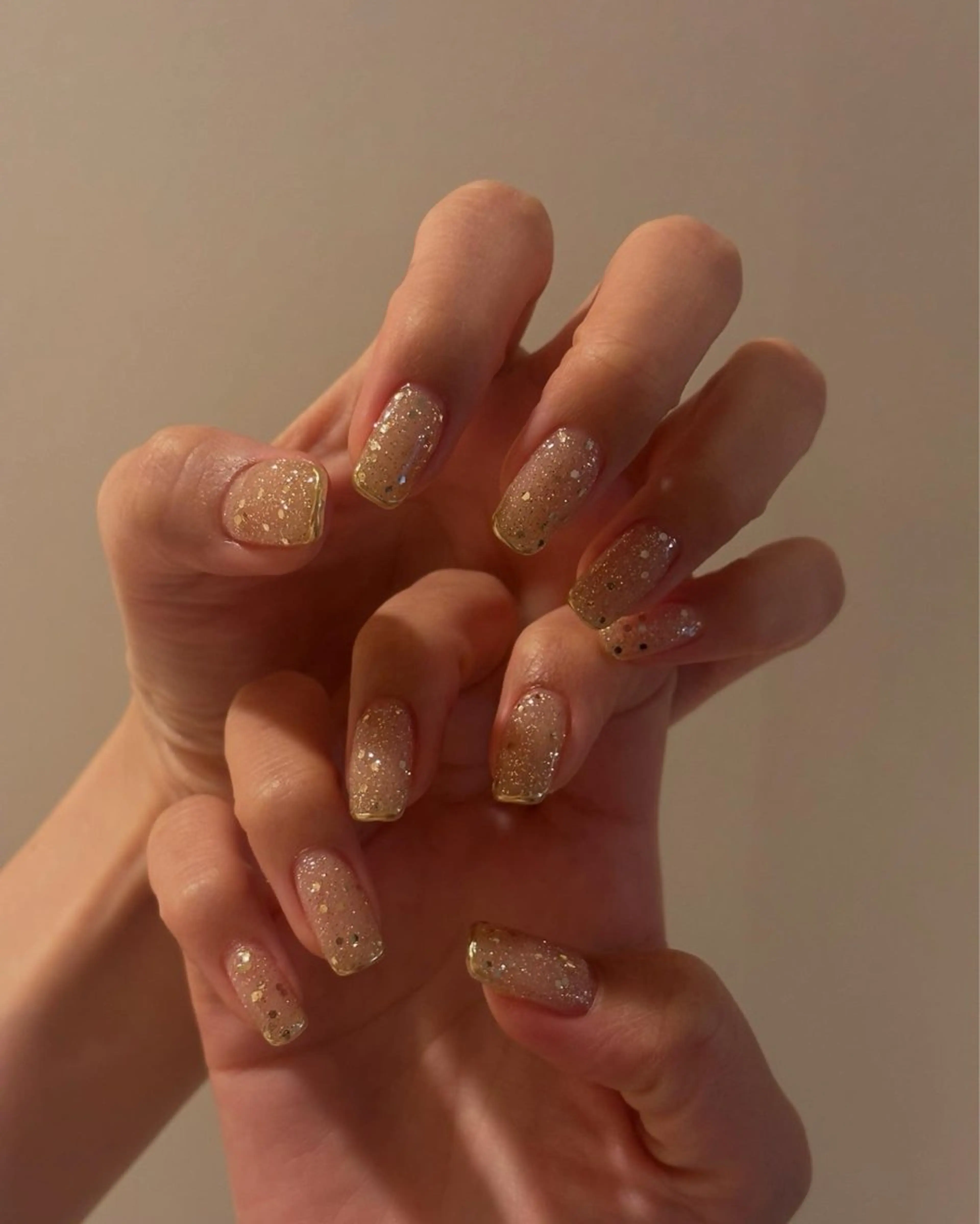 ネイル フラッシュネイル ラメ(グリッター) ハンドネイル Elio所属・Elio 国泰寺のネイルデザイン