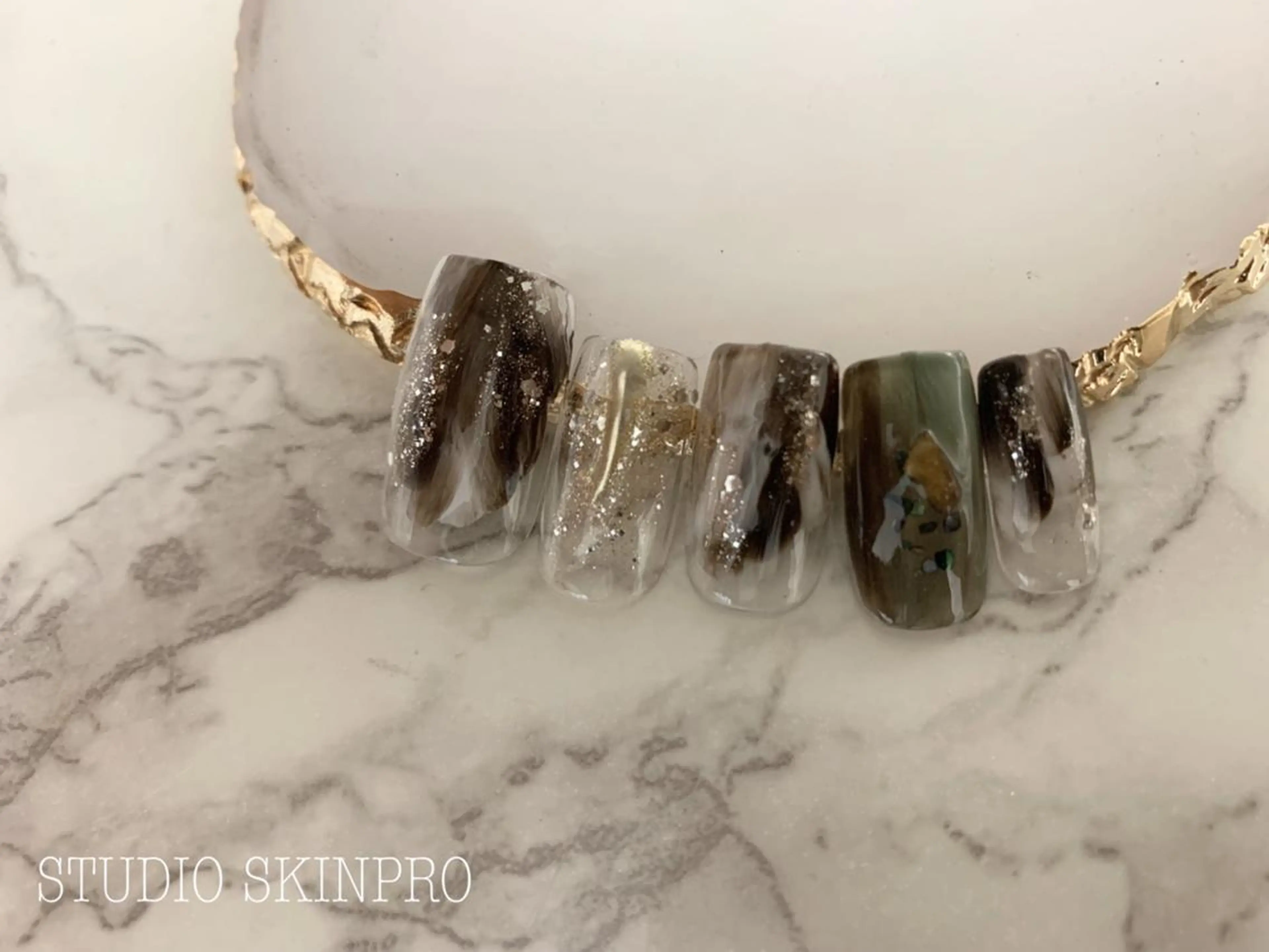 ネイル Nail 予約受付スキンプロのネイルデザイン