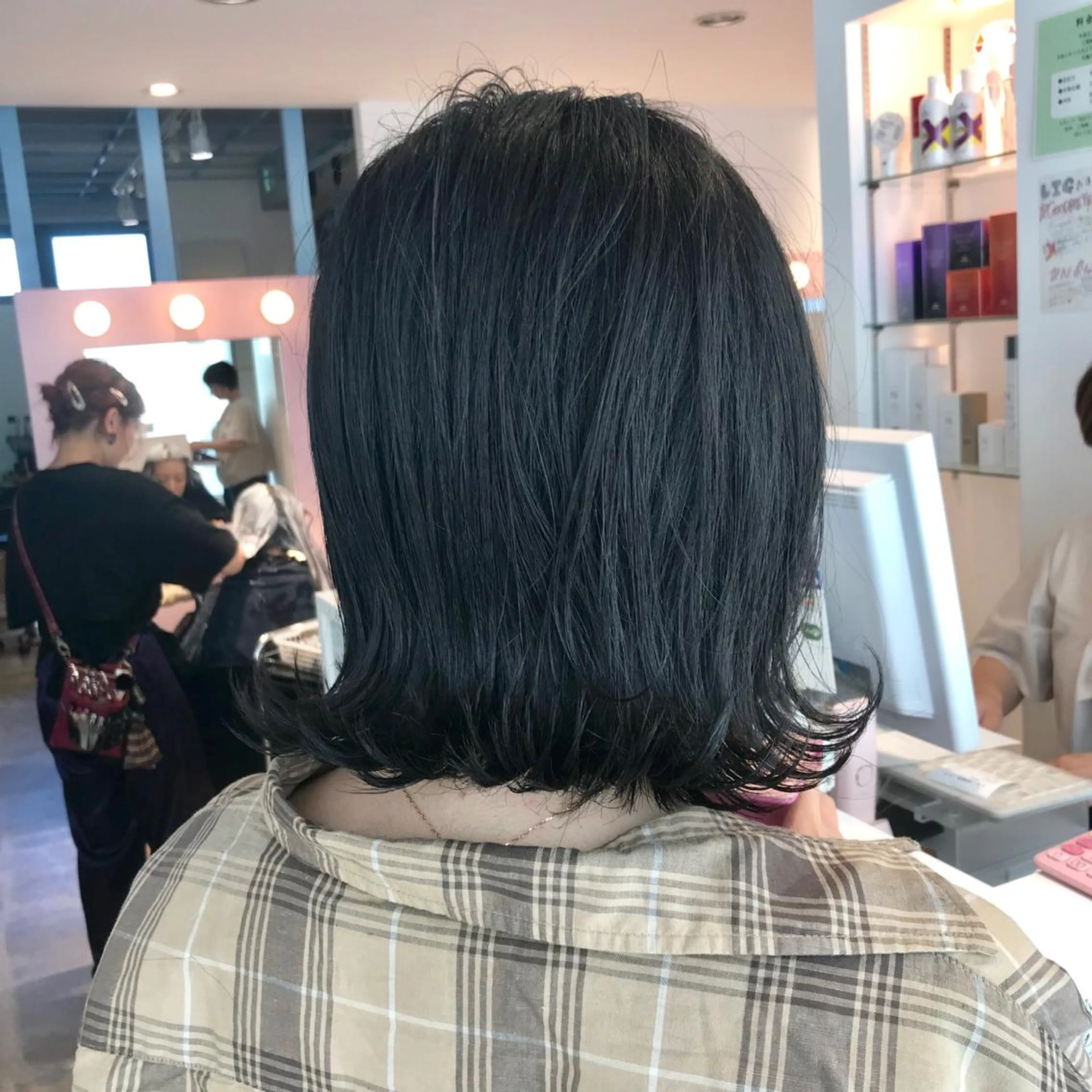 ミディアム アッシュ カット ヘアカラー トリートメント ヘッドスパ 所渉/韓国レイヤー /ウルフカットのヘアスタイル