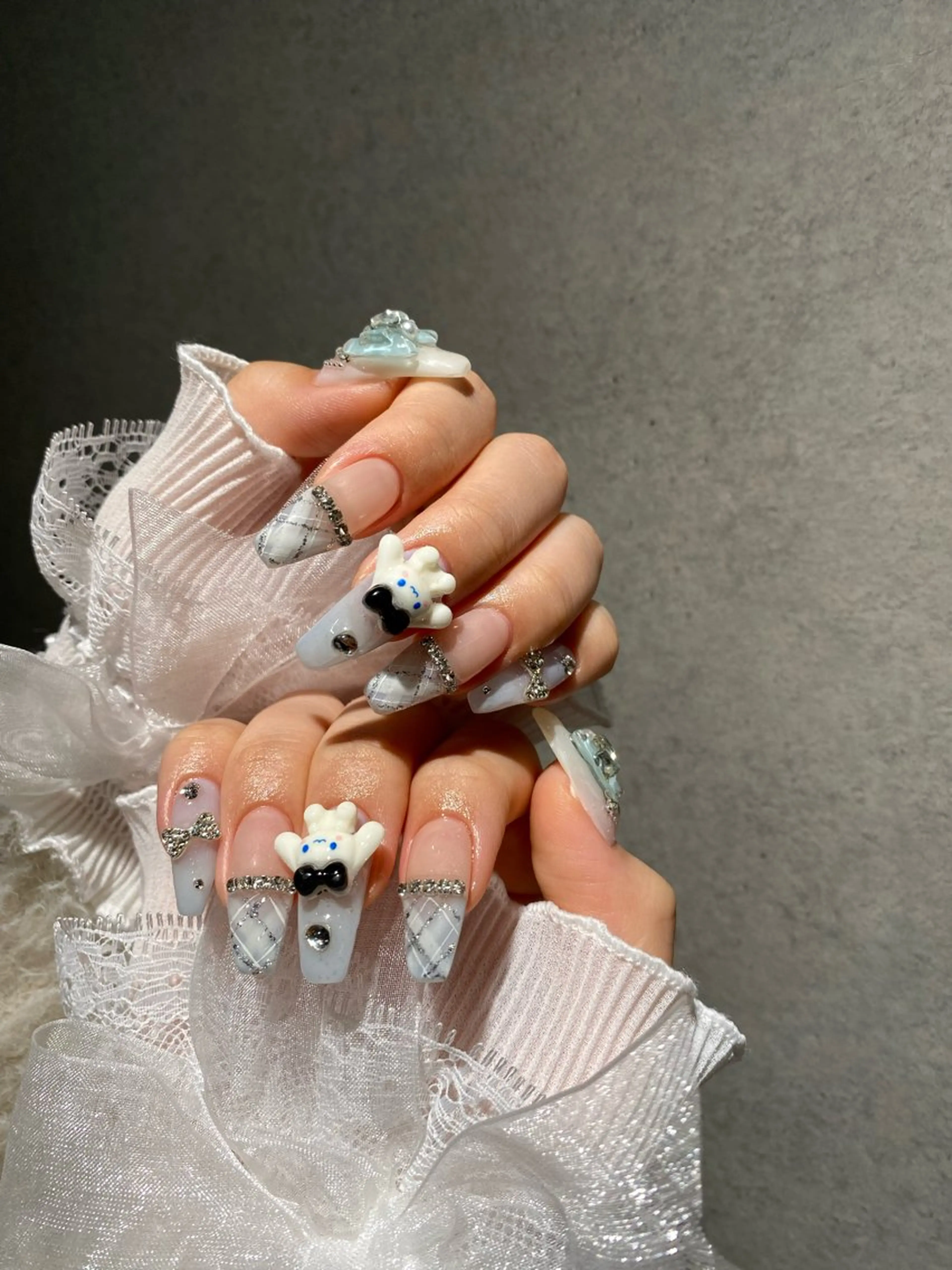 ネイル I-nailロング /ワンホン/キラキラのネイルデザイン