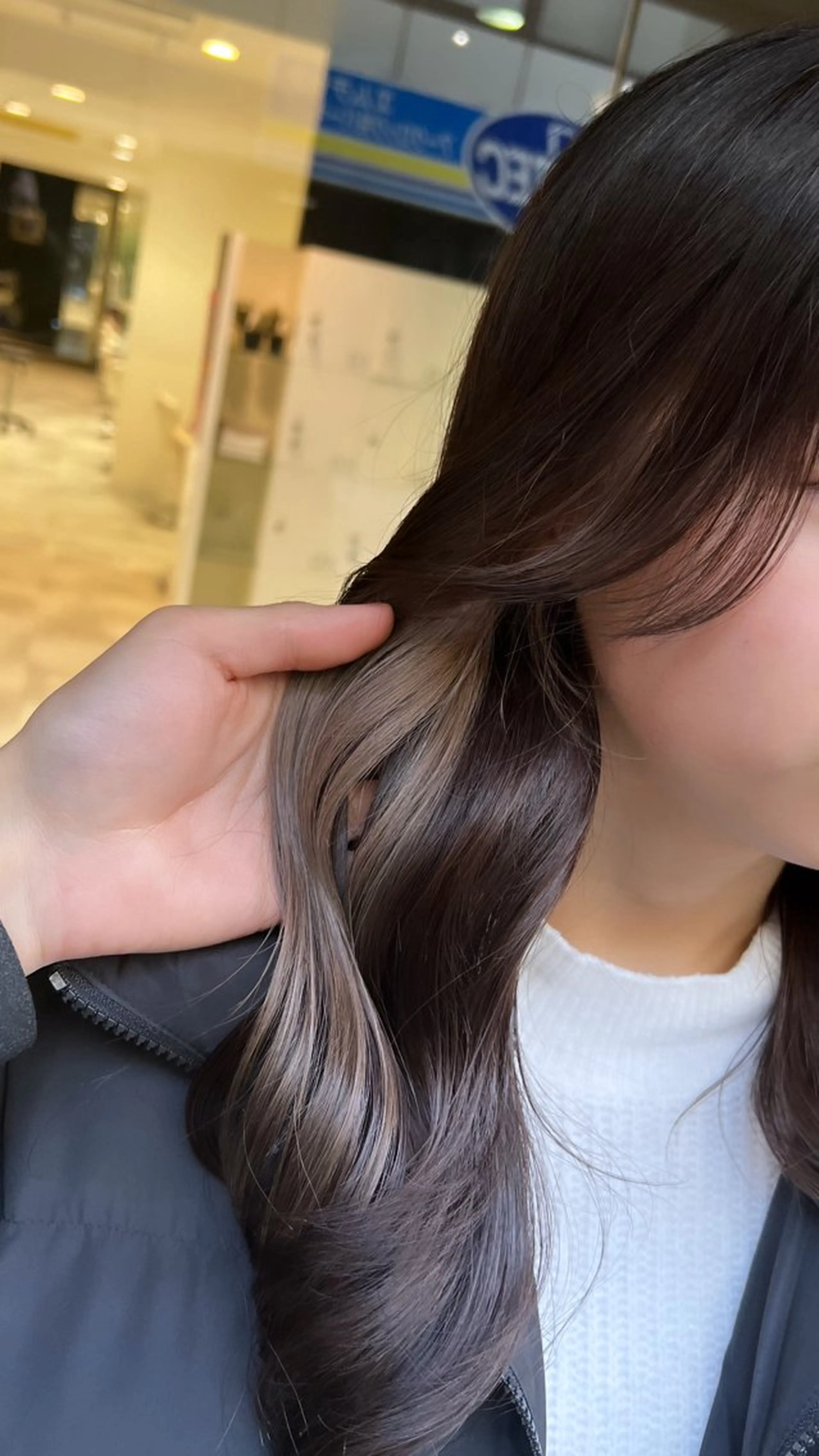 ミディアム カラー ベージュカラー インナーカラー ミルクティーベージュ 透明感のある艶髪なら 矢場町駅4番出口すぐのヘアスタイル