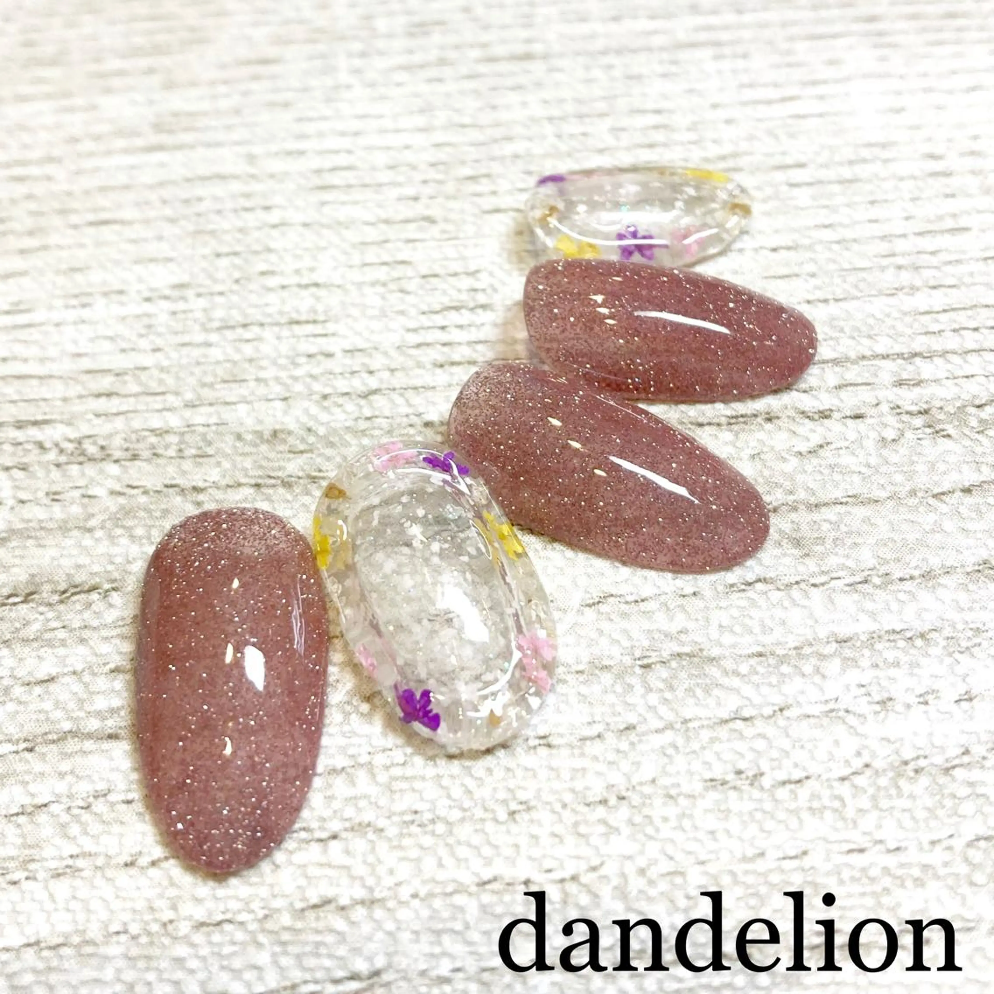 ネイル ハンドネイル ハンドケア dandelion ダンデライオンのネイルデザイン