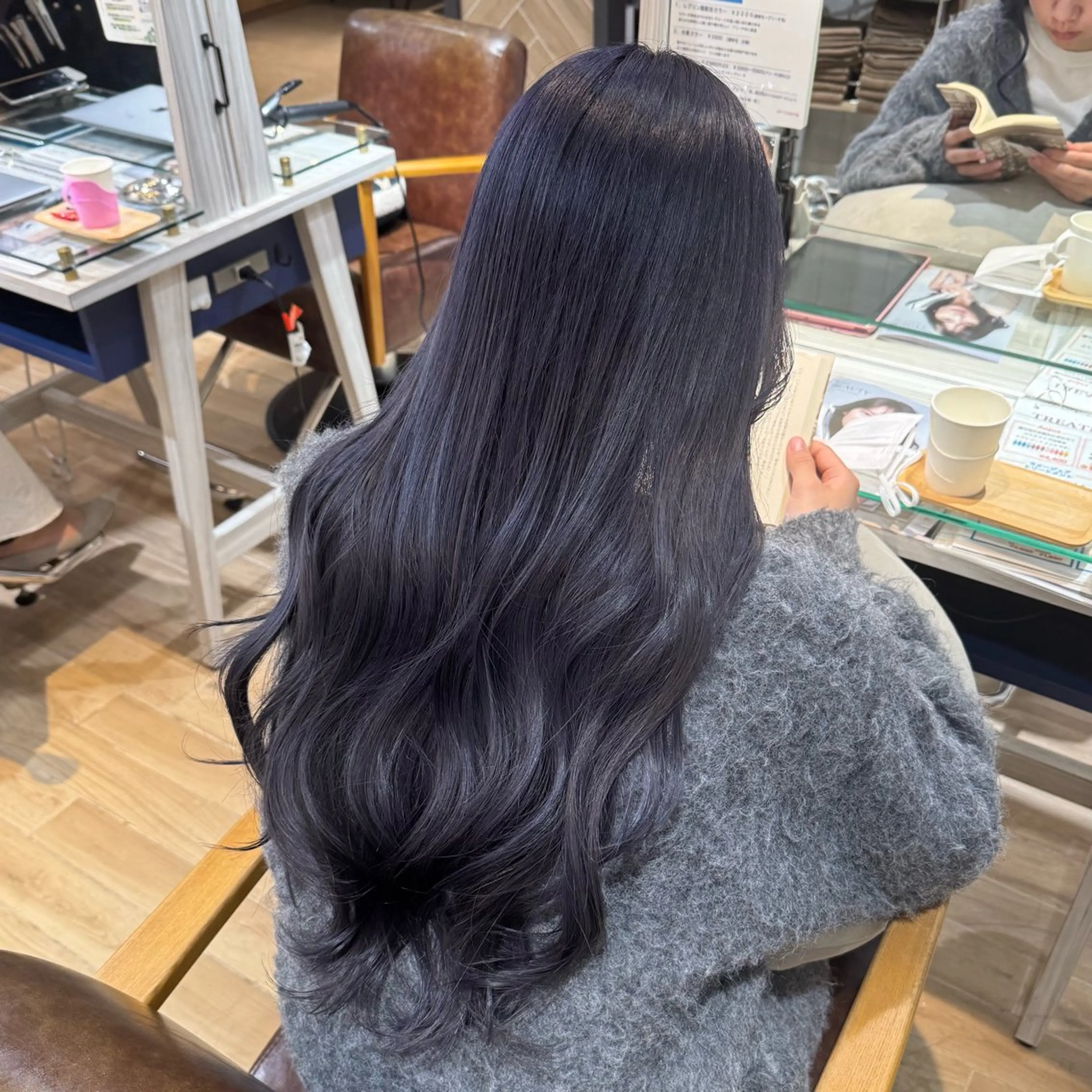 🍓土日予約OK🍓ブリーチ and オンカラー and 1stepトリートメントの写真