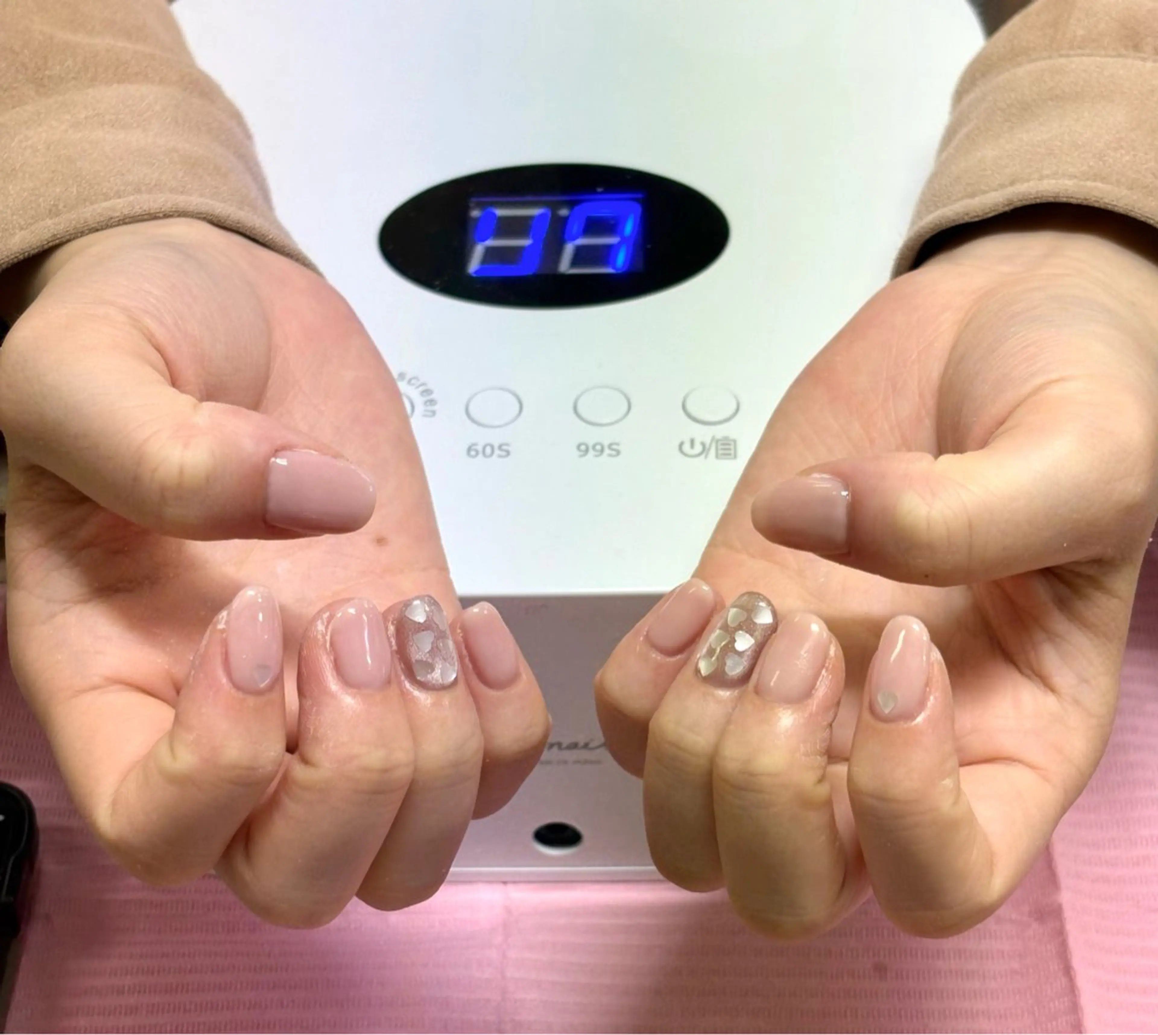 ネイル ハート ホログラムネイル TRU NAIL&EYE 本厚木店所属・TRU ヒナのネイルデザイン