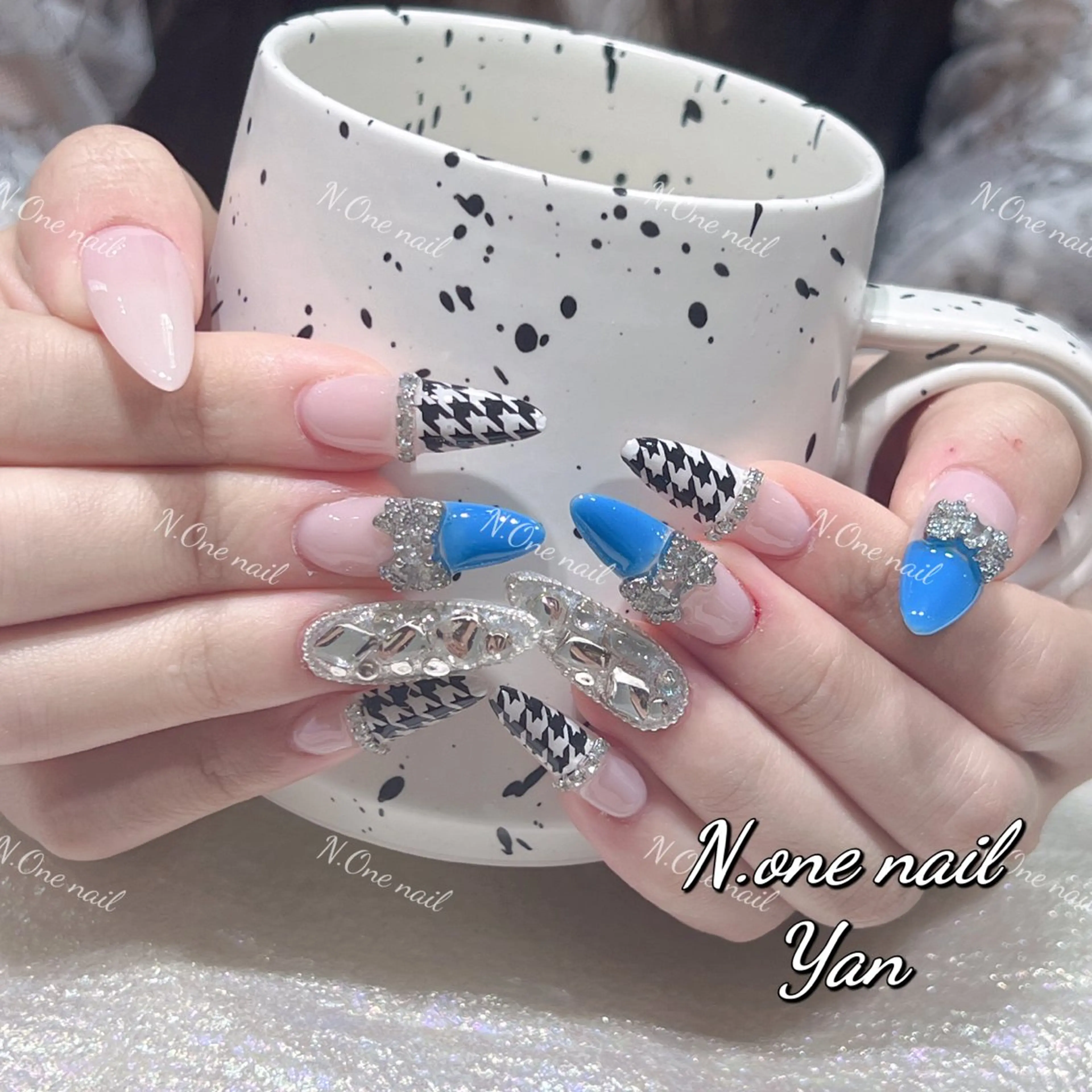 ネイル 長いだし/スカルプ/ パラシェルN.oneのネイルデザイン