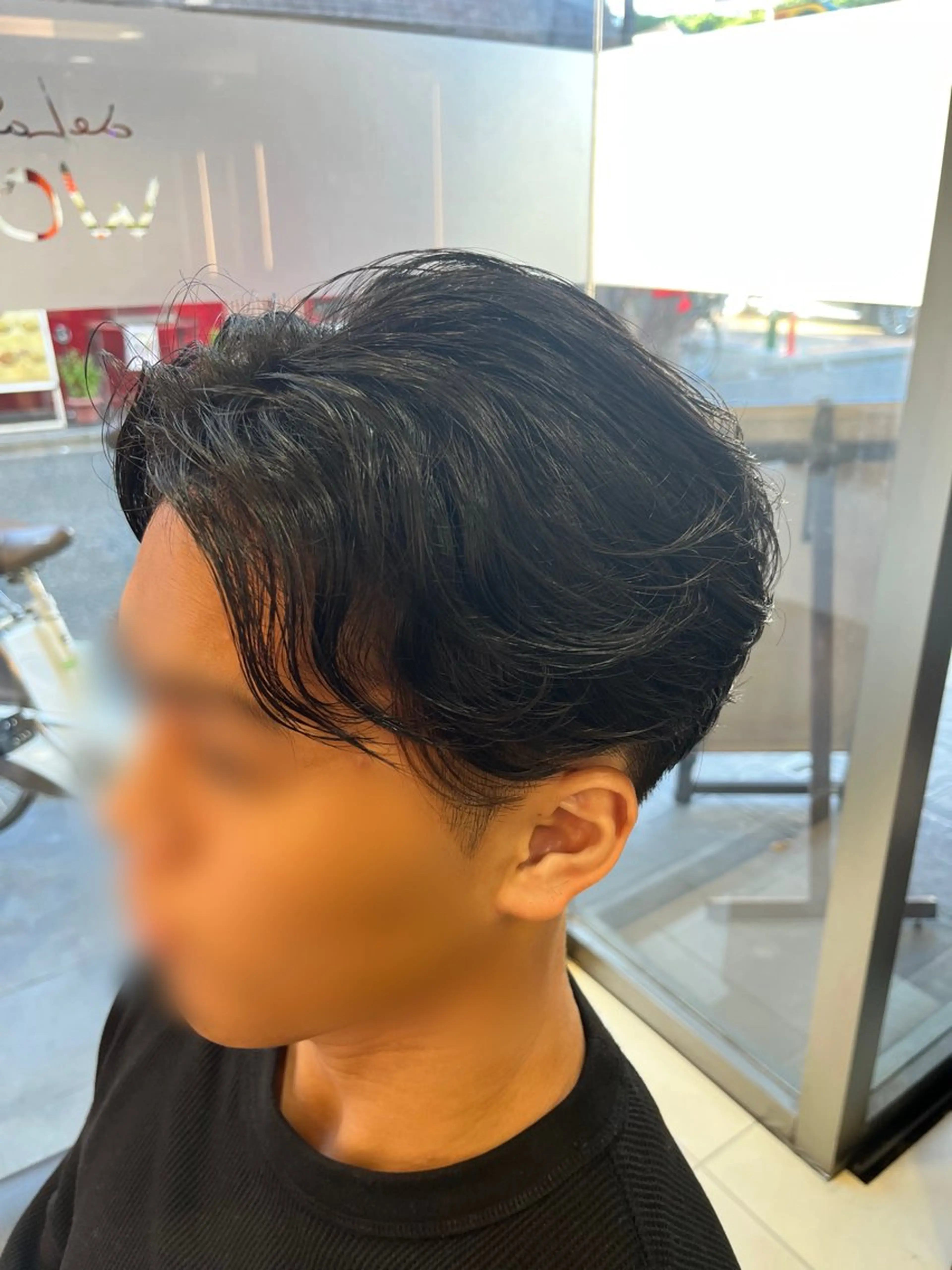 ショート メンズ センターパート メンズパーマ かきあげバング パーマ 吉田 隆之介のヘアスタイル