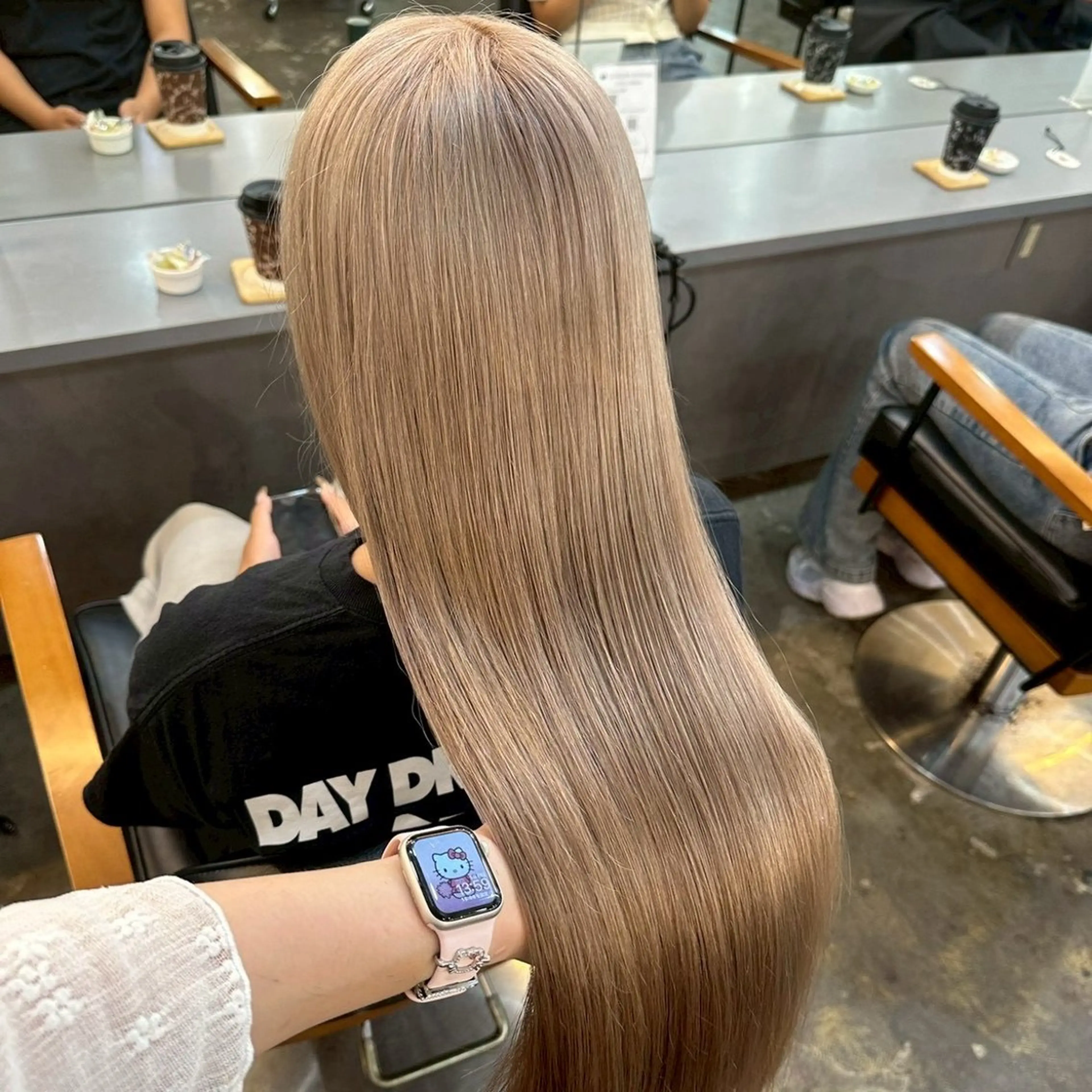 ロング カラー ブリーチ/ハイトーン ボブ🐥HIYORIのヘアスタイル