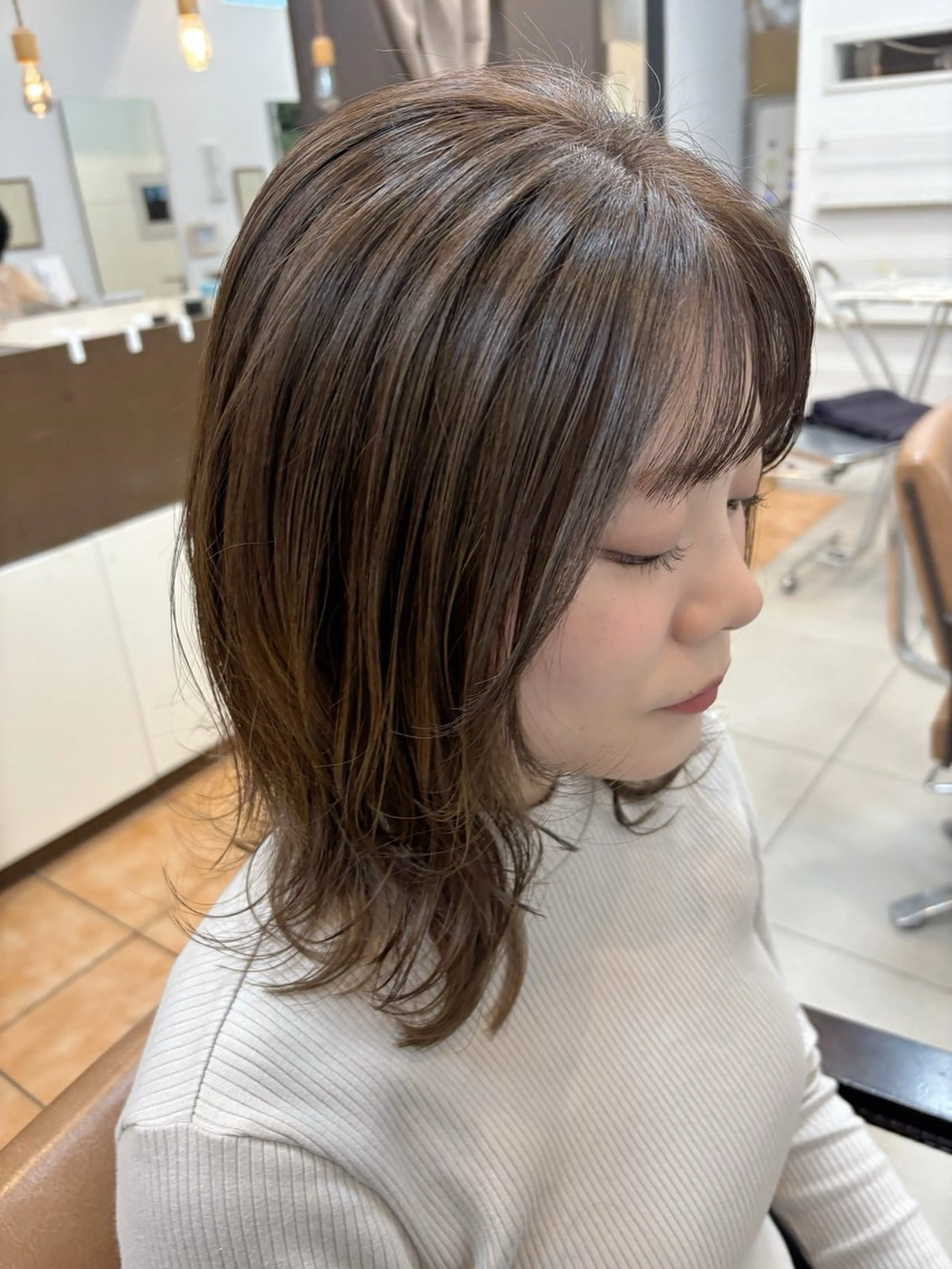 ミディアム カラー アッシュ ベージュカラー カット ヘアカラー トリートメント 頭皮×髪質改善 透明感カラー💎中村のヘアスタイル