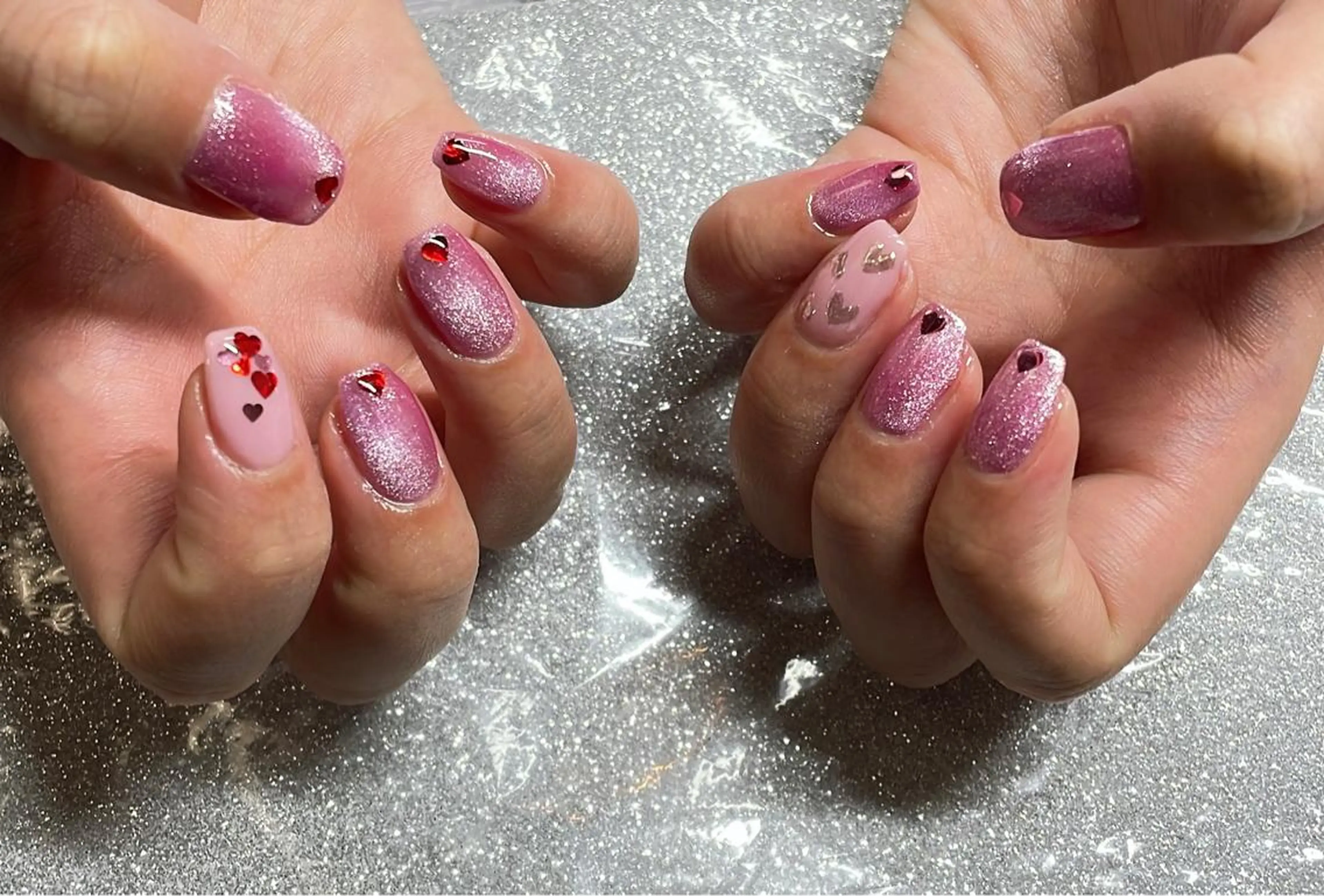 ネイル ハンドネイル VIERU 🌈🎀💖のネイルデザイン