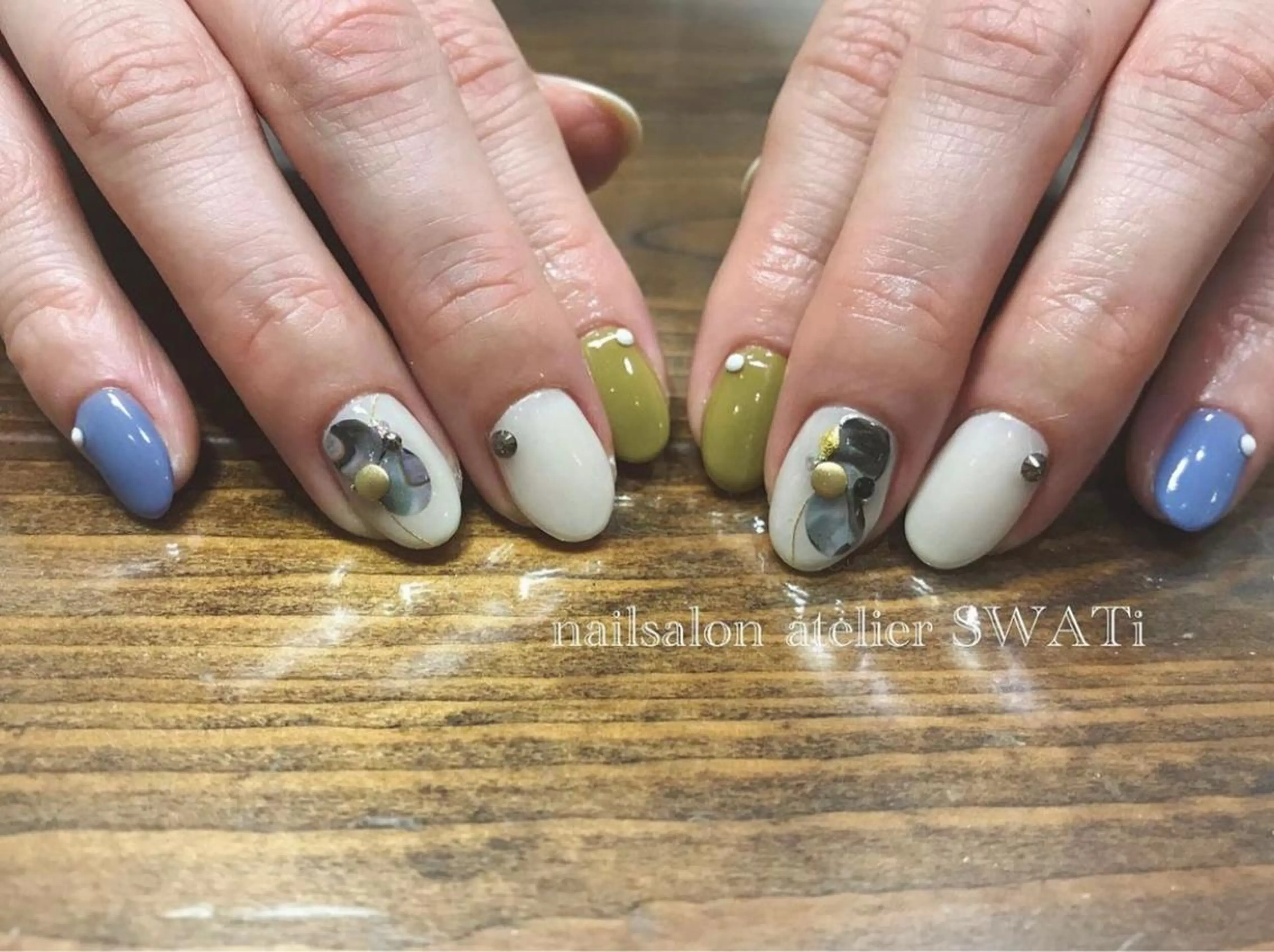 ネイル ヘアーサロン大野所属・nailsalon SWATiのネイルデザイン