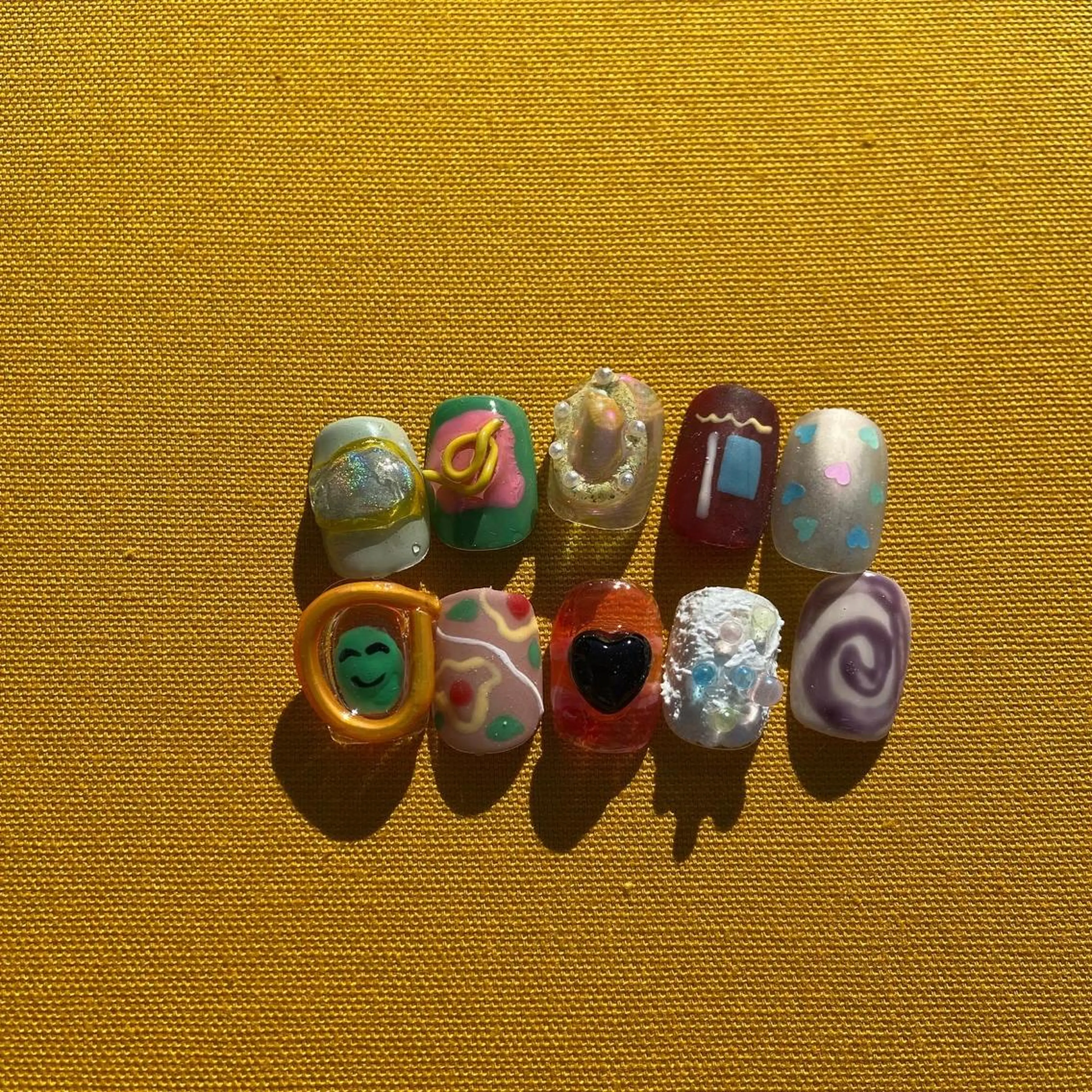 ネイル アートネイル オーロラネイル ネイルチップ . unffのネイルデザイン