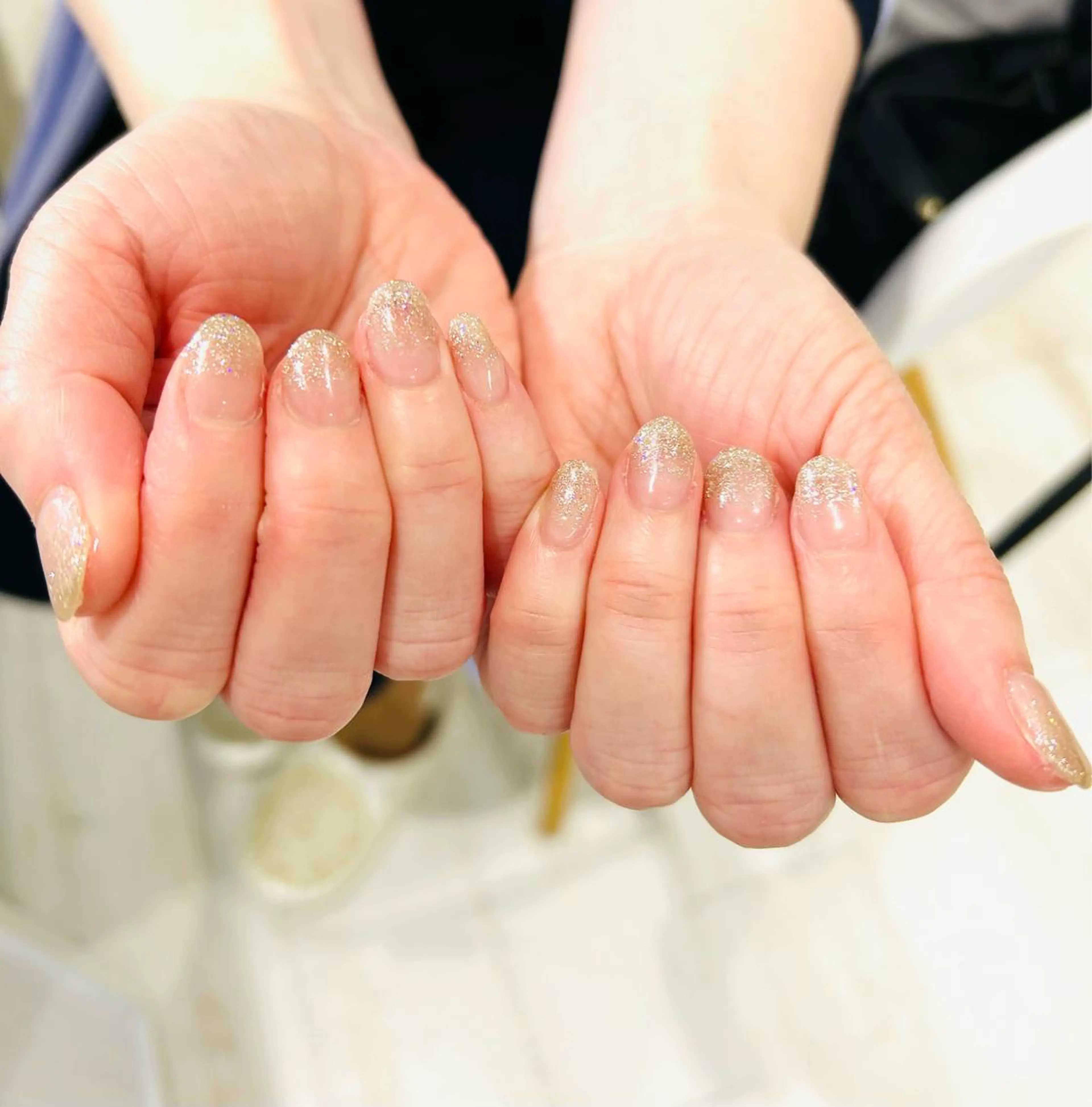 ネイル フラッシュネイル フレンチネイル ラメ(グリッター) ラメグラデーション マグネットネイル Ｈ3（エイチスリー）所属・H3 hitoのネイルデザイン