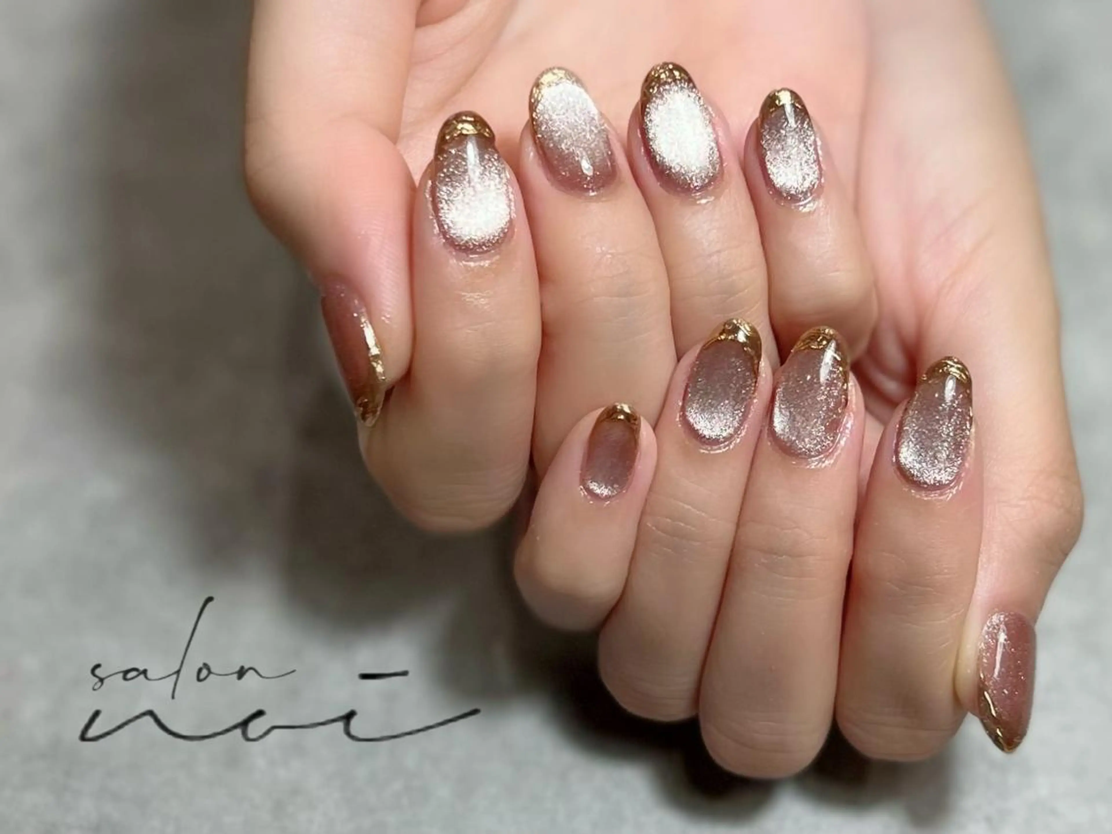 ネイル フレンチネイル マグネットネイル ミラーネイル ハンドネイル salon noi所属・salon noiのネイルデザイン