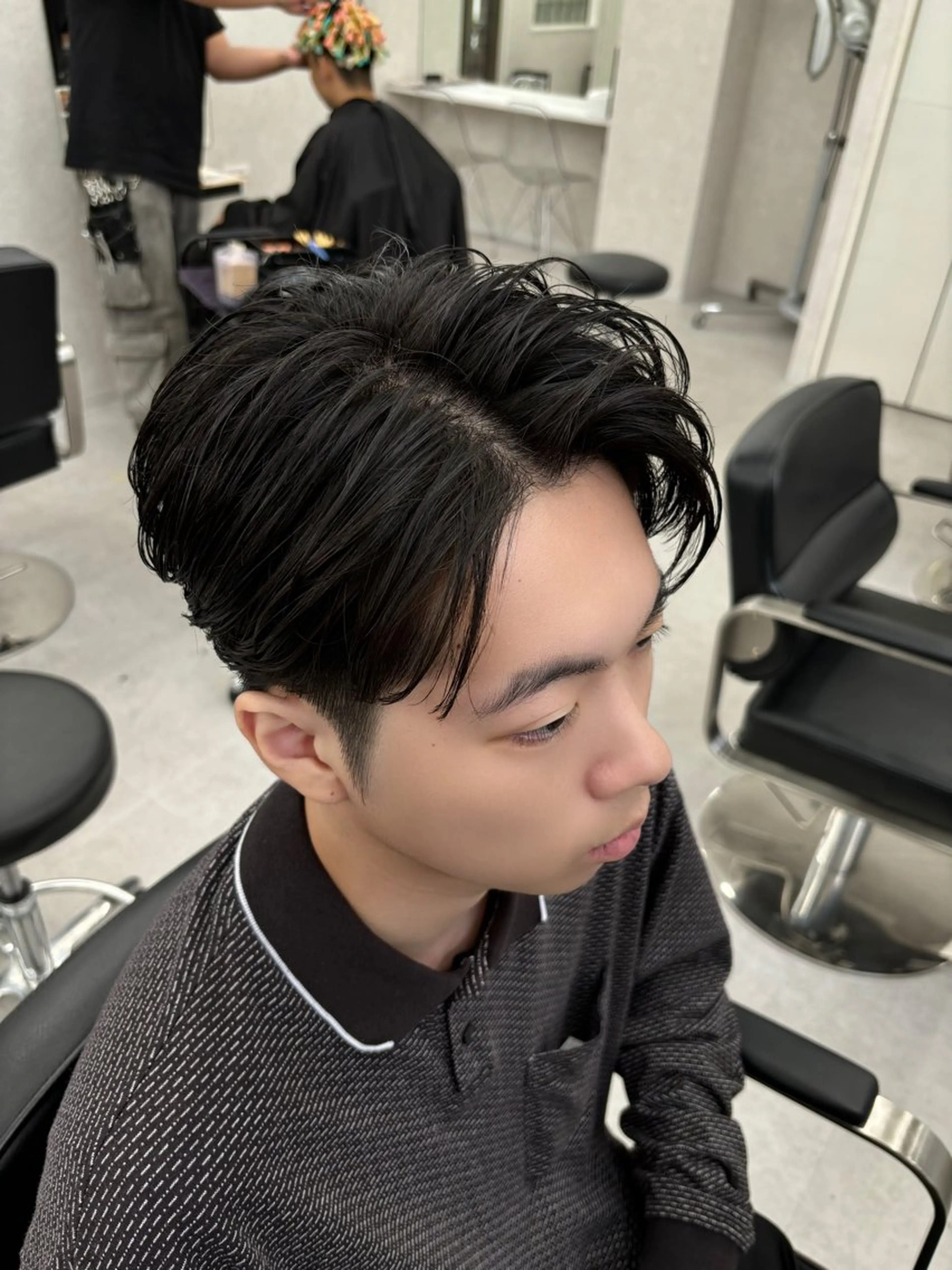 ショート メンズ センターパート 岩井 虎大郎のヘアスタイル