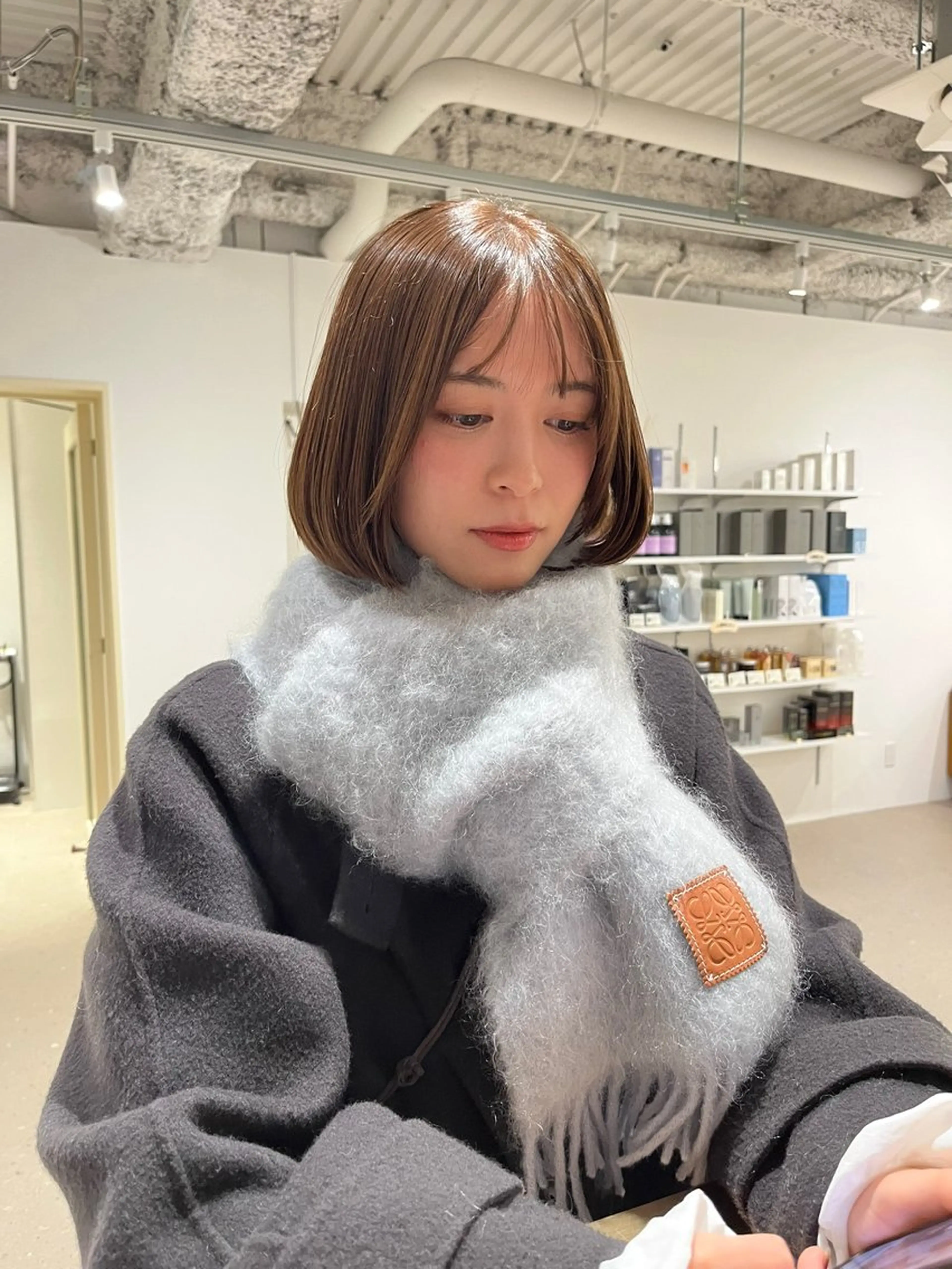 ミディアム カラー 阪本 桃のヘアスタイル