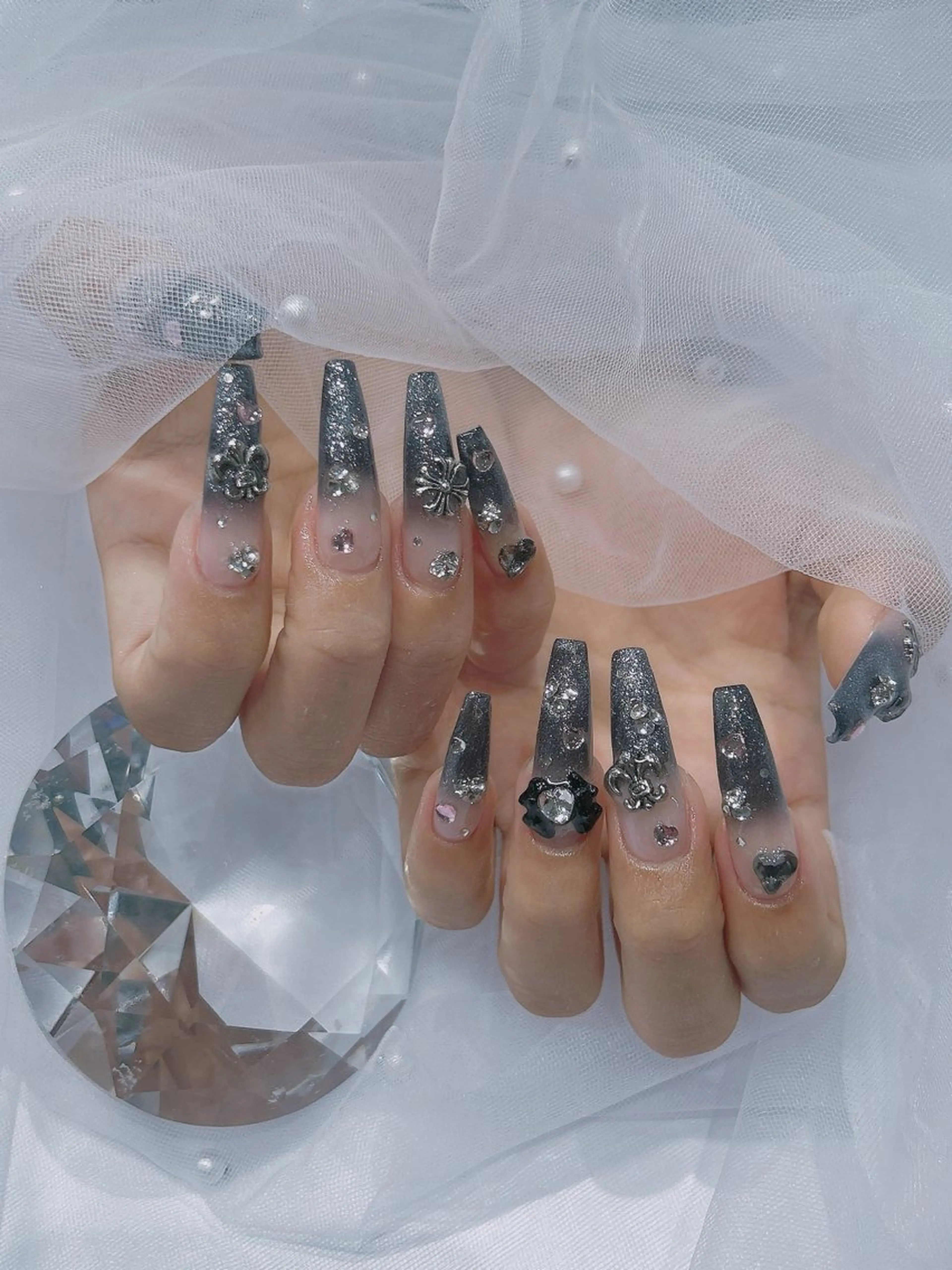 ネイル ハンドネイル GO TODAY 横浜Solace店所属・nail salon Azukiのネイルデザイン