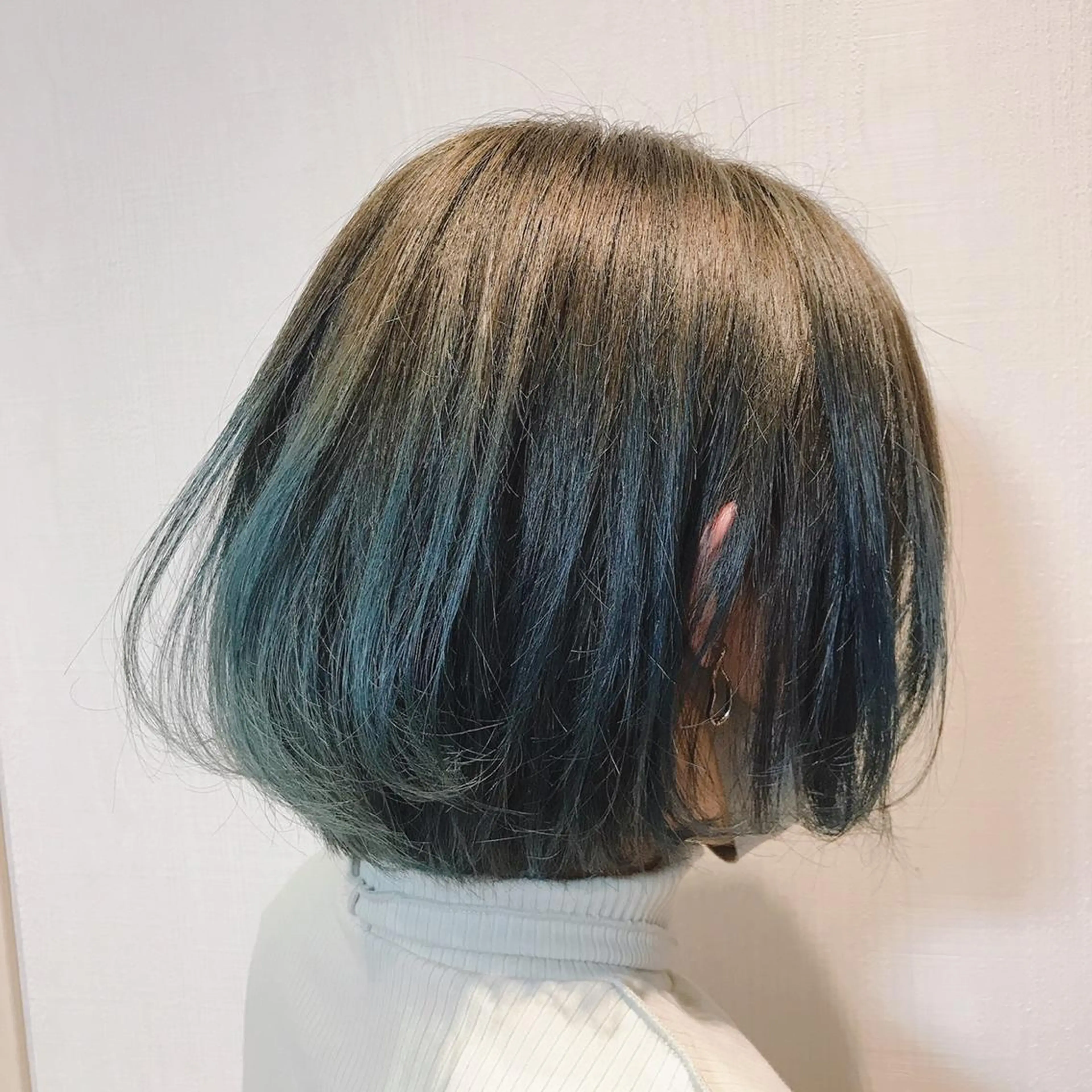 カラー 中島 奈々のヘアスタイル