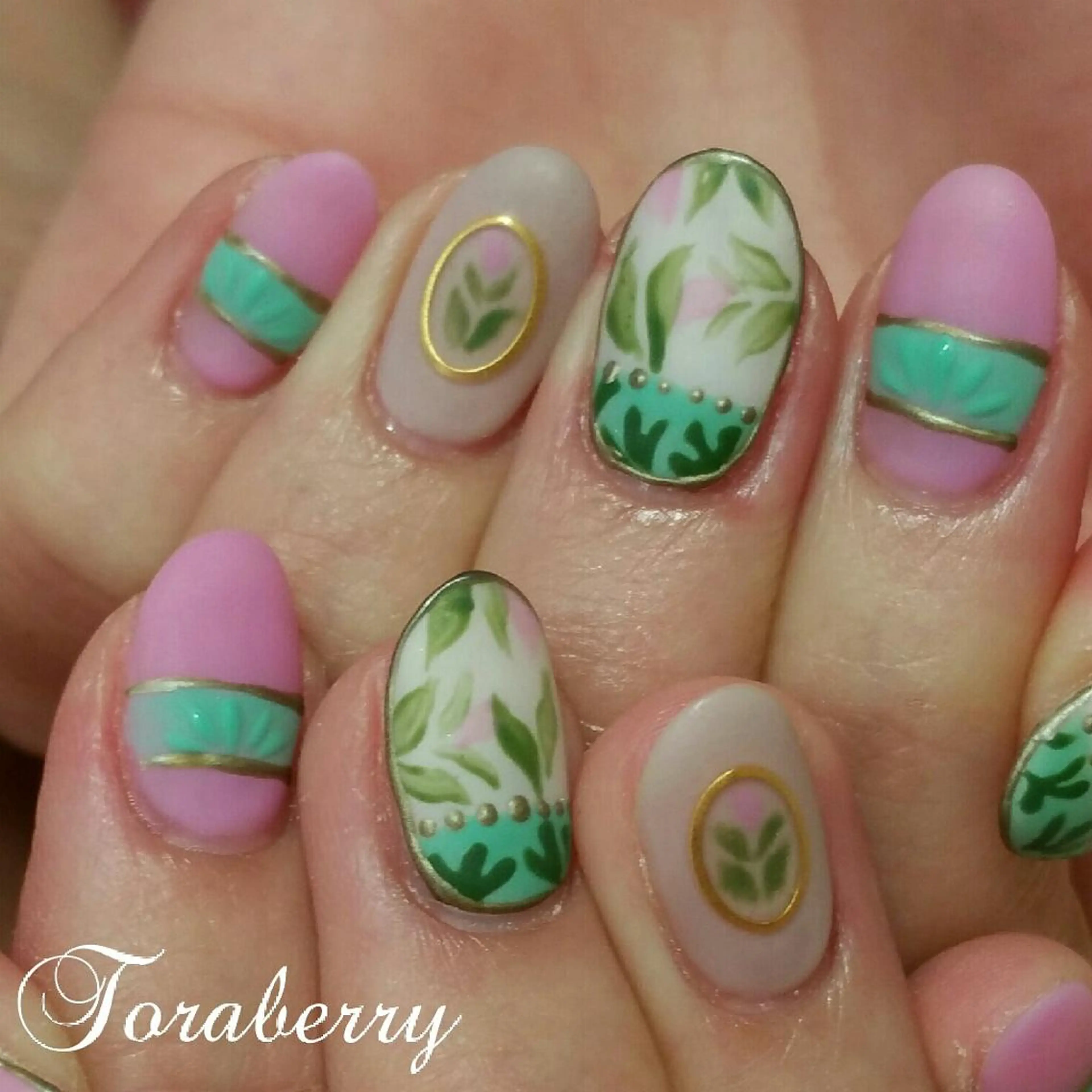 ネイル ハンドネイル ネイリスト なつみのネイルデザイン