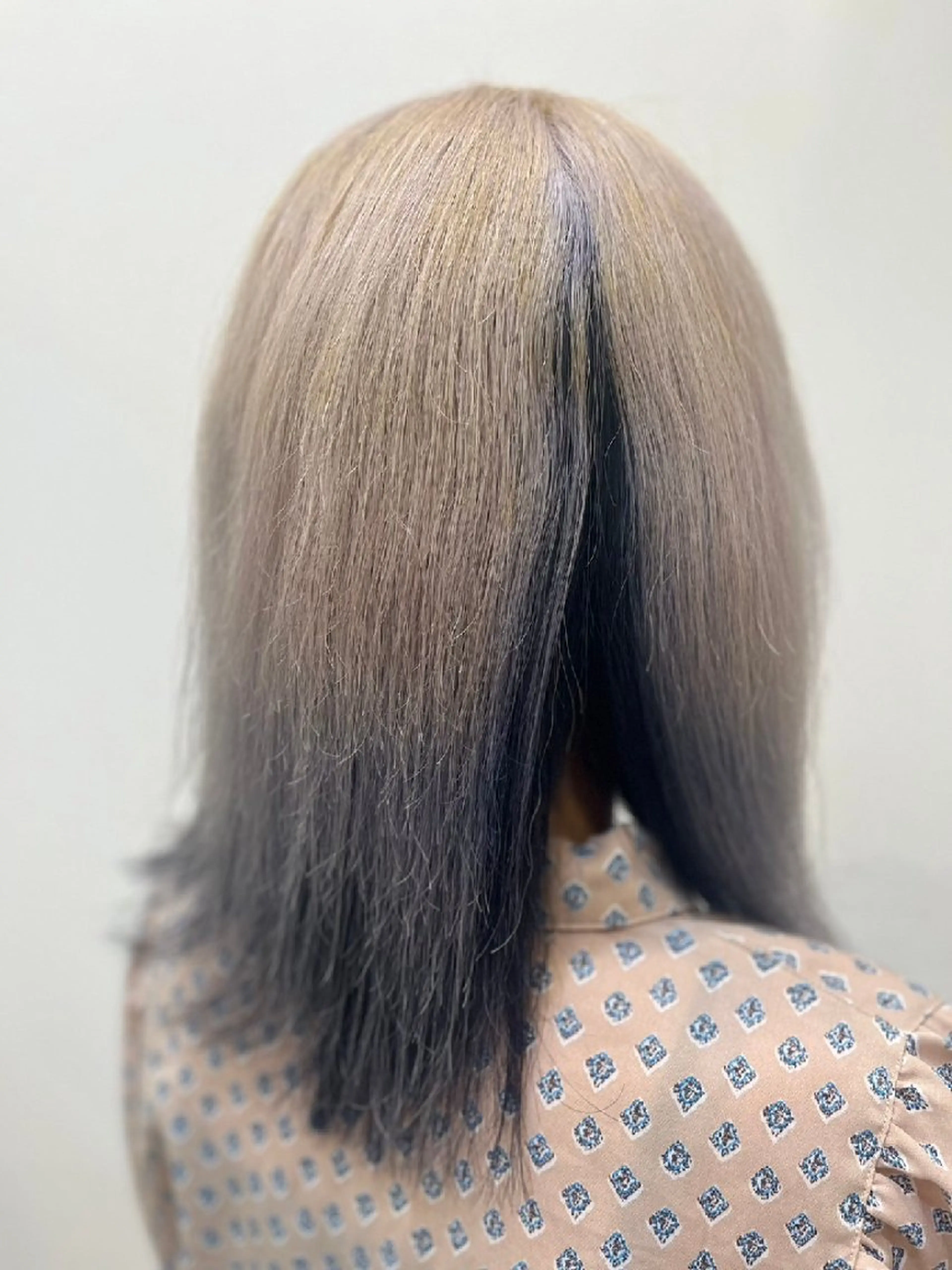 カラー HAIR STAGE EIGHT所属・柴本 巧のヘアスタイル