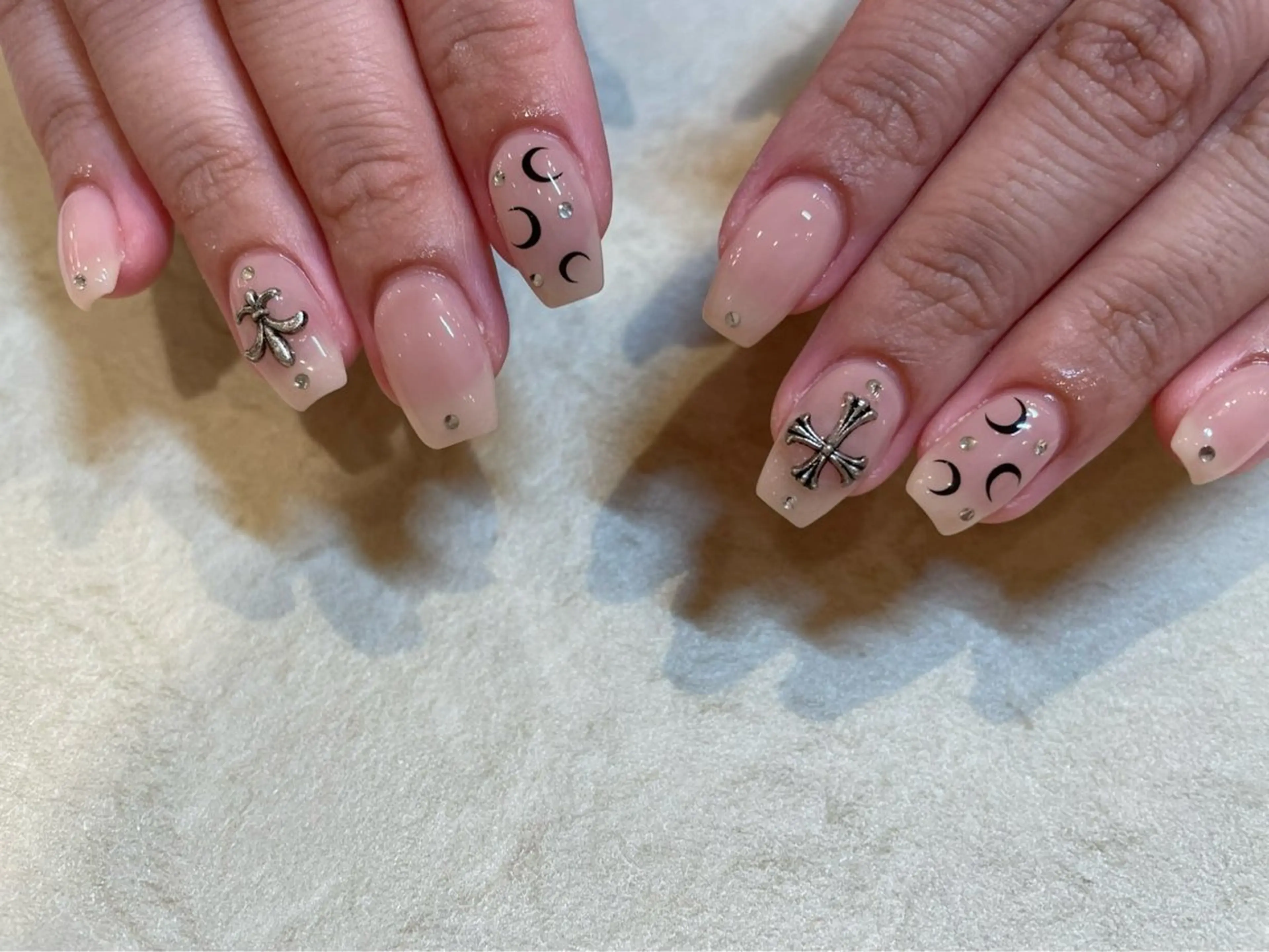 ネイル ハンドネイル ネイルサロン エルフィンのネイルデザイン