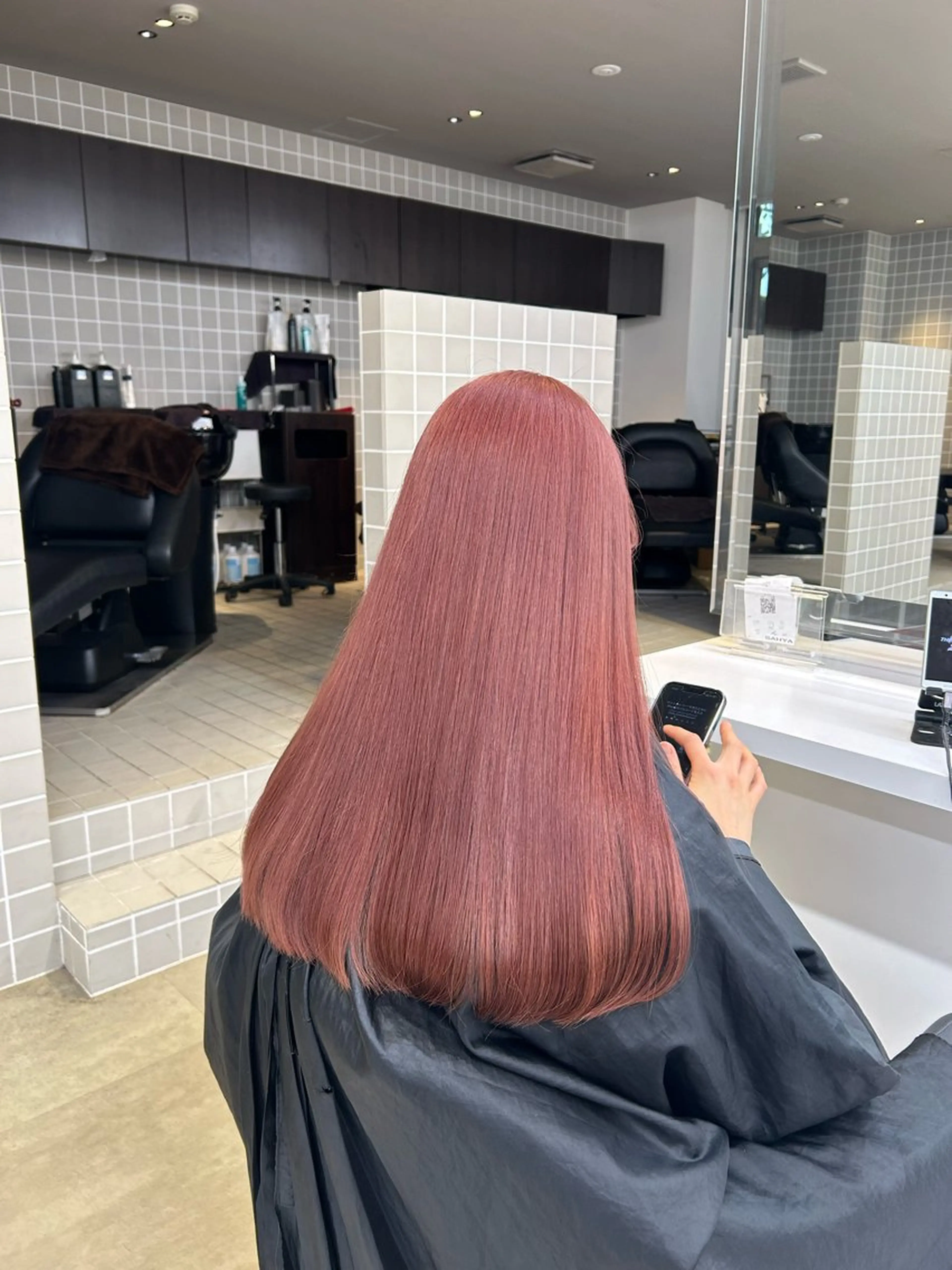 セミロング カラー 透明感カラー ピンクカラー カット ヘアカラー トリートメント ヘアセット 💎韓国/ レイヤー カット/ 暖色🫧のヘアスタイル