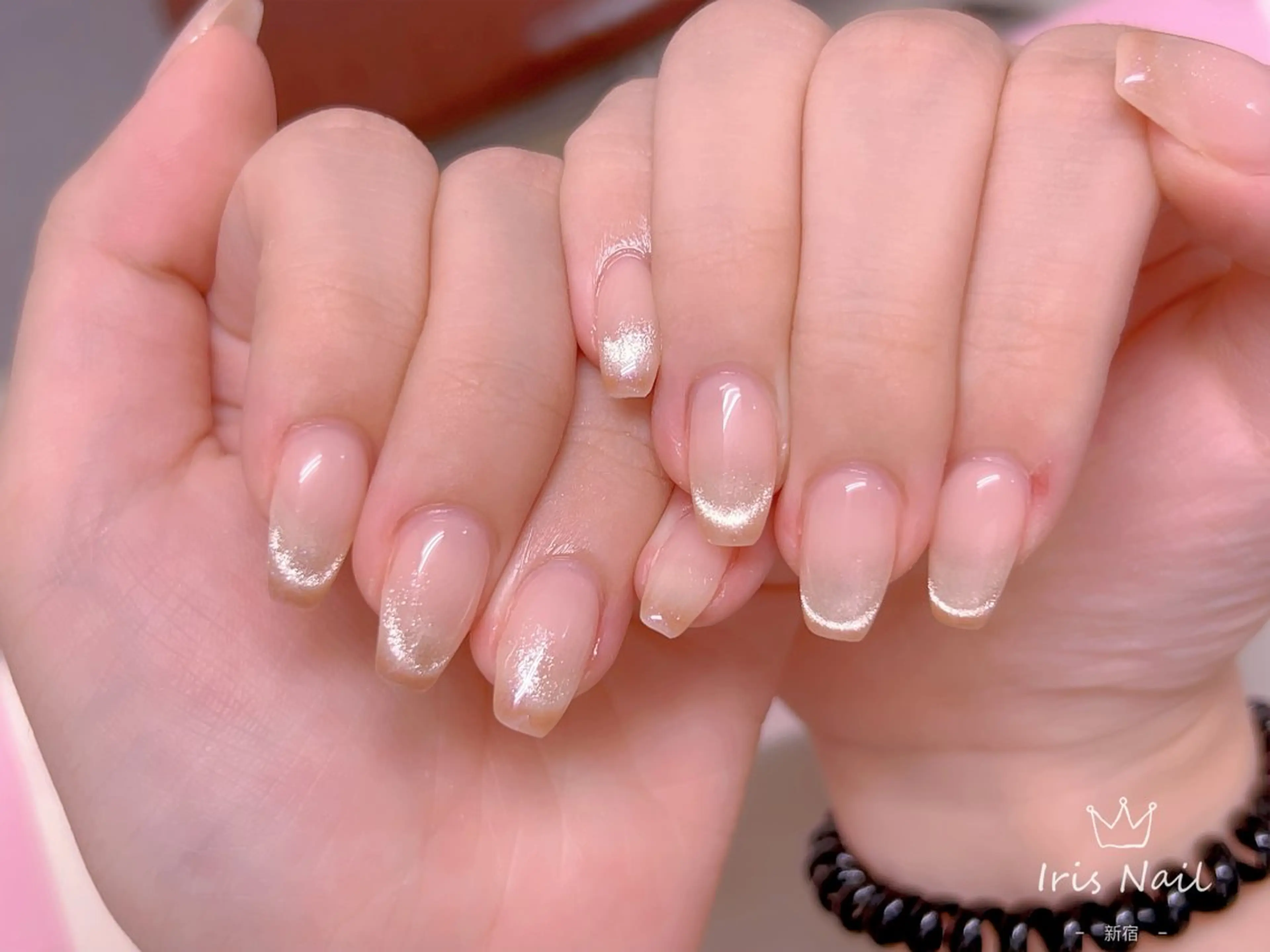 ネイル フレンチネイル ジェルネイル グラデーション 韓国ネイル マグネットネイル ハンドネイル 【長さ出し】 IRIS NAILのネイルデザイン