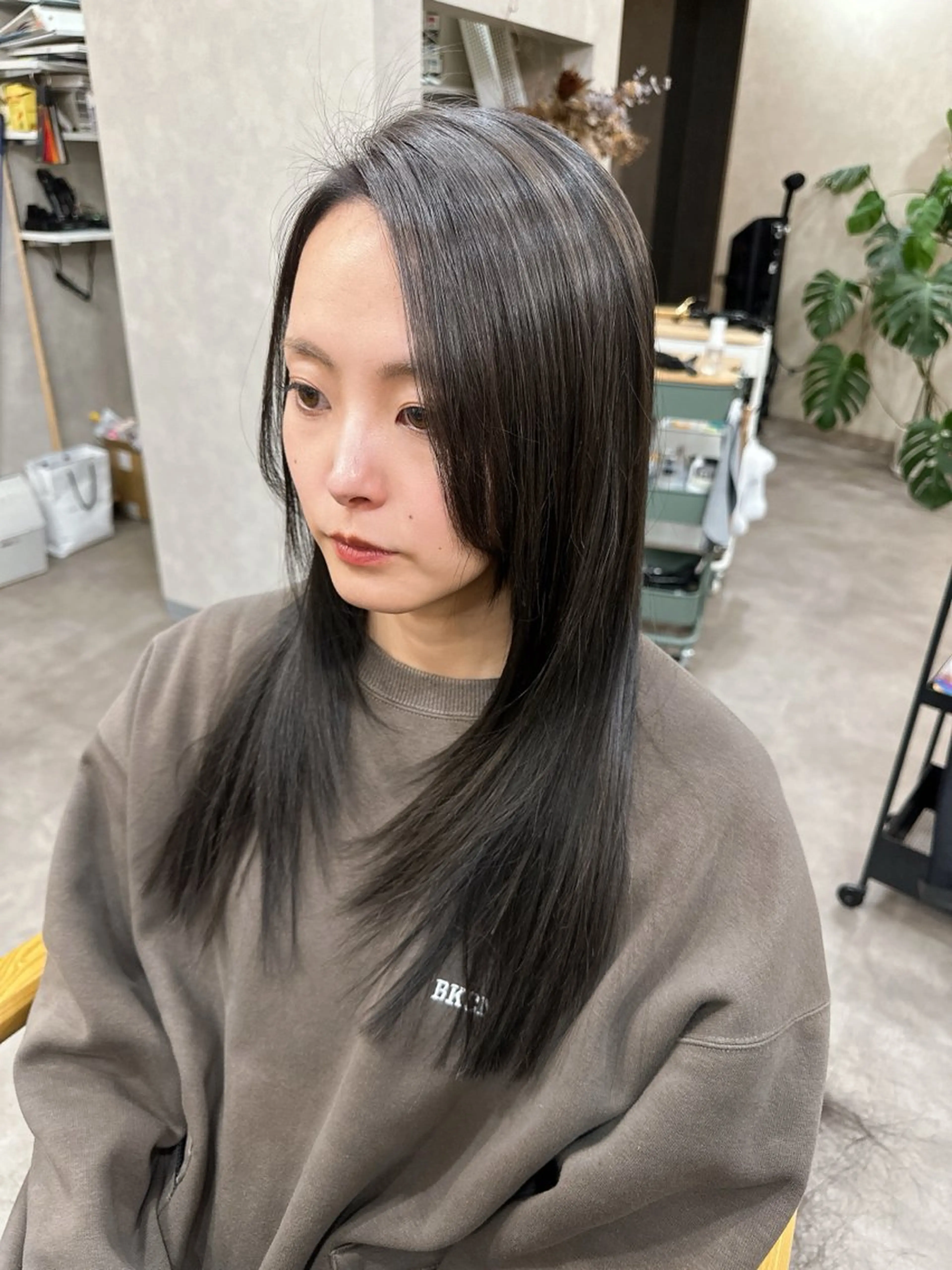 ロング カラー グレージュ 髪質改善 トリートメント カット ヘアカラー トリートメント unir(ユニル)所属・心斎橋/縮毛矯正/美 容師/unir 藤本のヘアスタイル