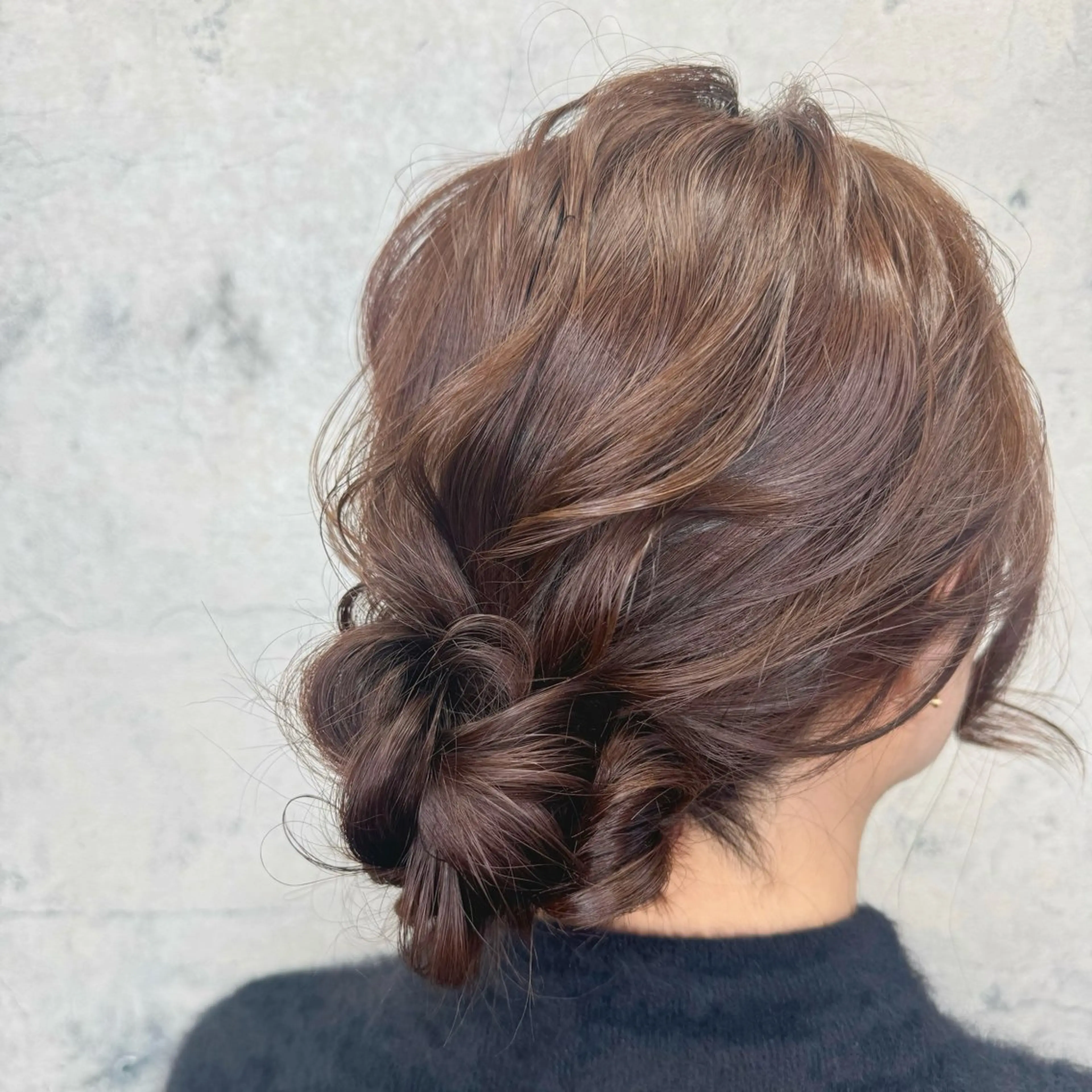 セミロング お団子ヘア ローシニヨン 松本ののか /錦/ヘアセットのヘアスタイル