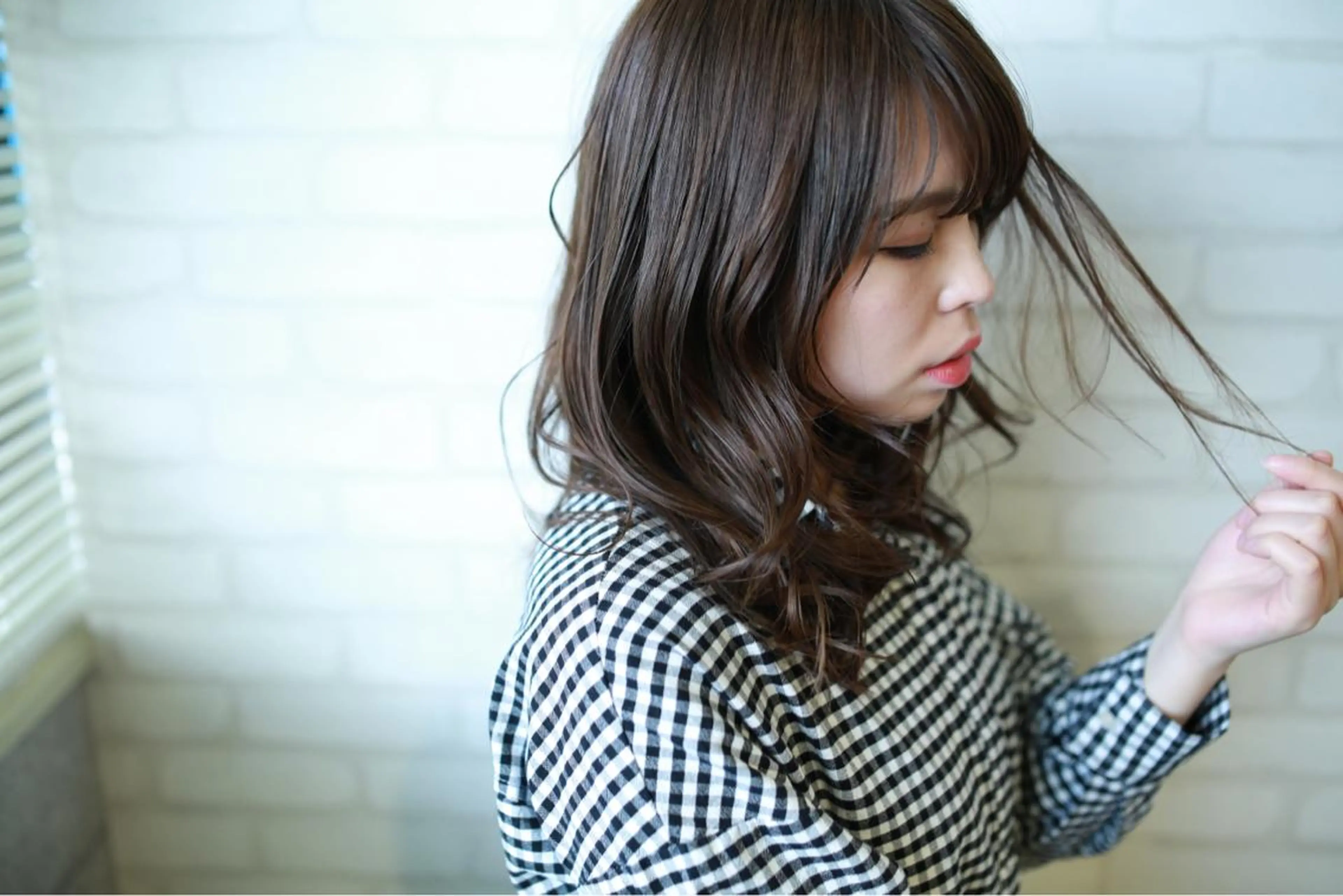 セミロング カラー パーマ ヘアアレンジ メンズ キッズ ネイル マツエク・マツパ カット ヘアカラー トリートメント premier modelsのヘアスタイル