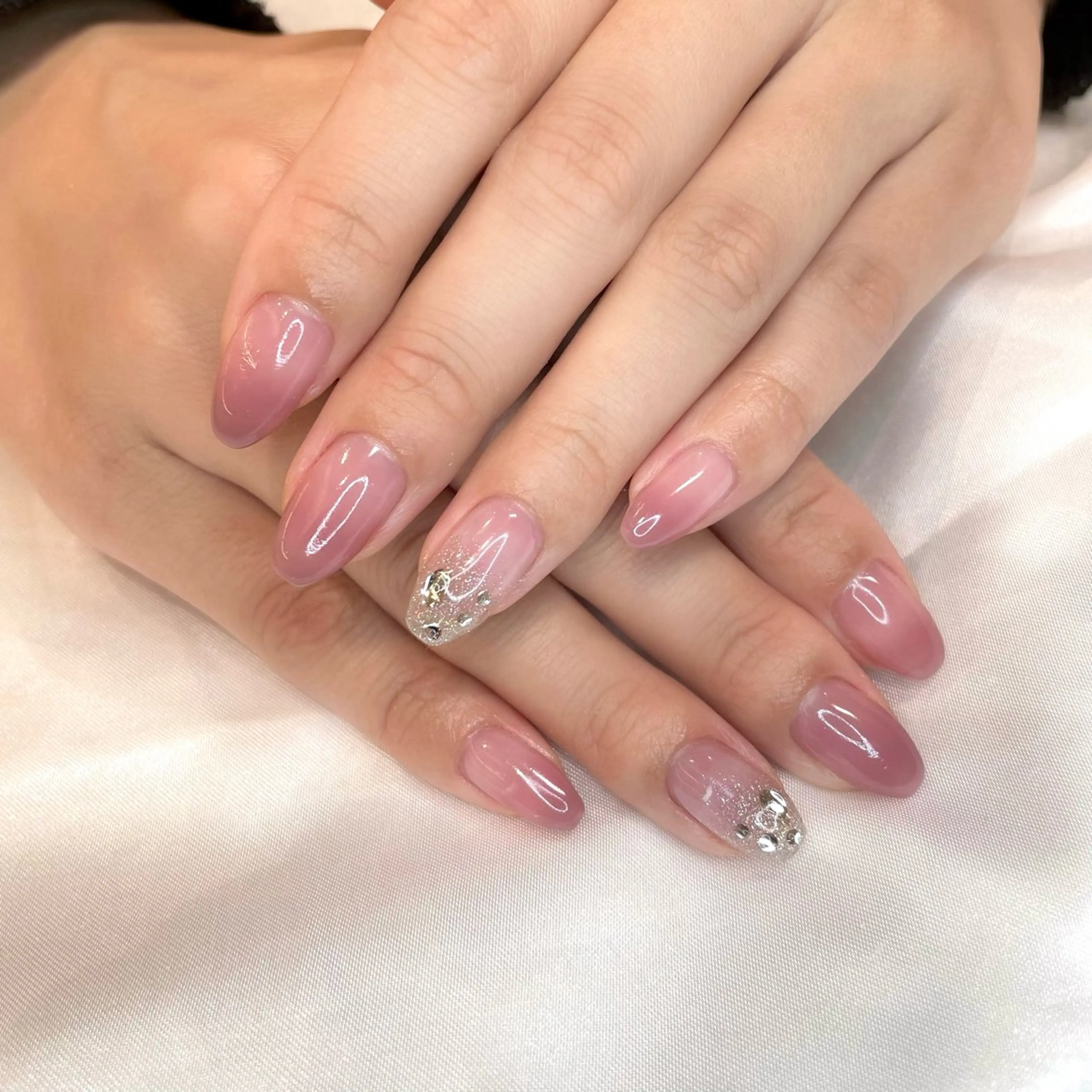 ネイル Tsuki🌙/渋谷 /パラジェルのネイルデザイン