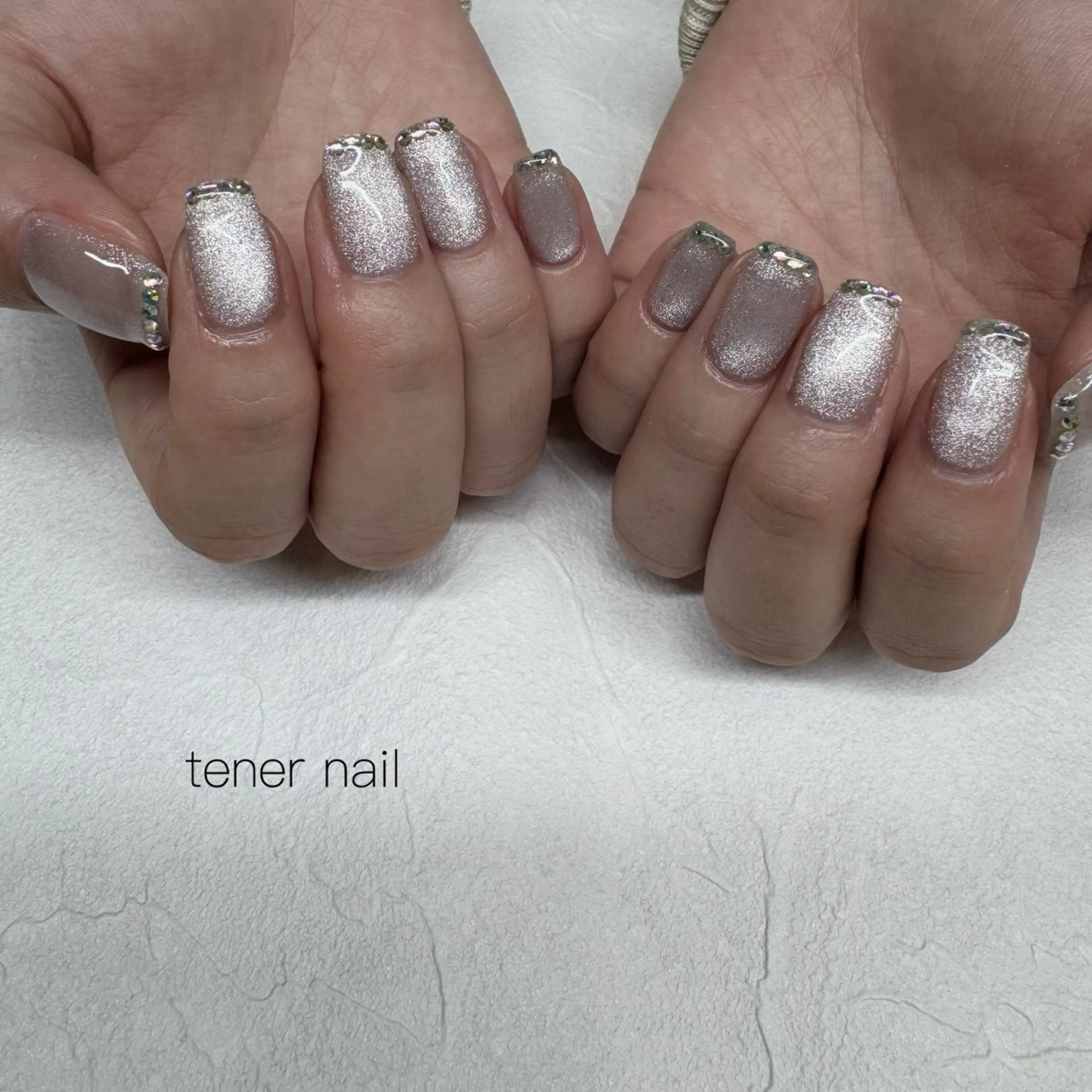 ネイル フレンチネイル キラキラネイル マグネットネイル ハンドネイル tener  nail  テネルネイル所属・テネルネイル tener nailのネイルデザイン