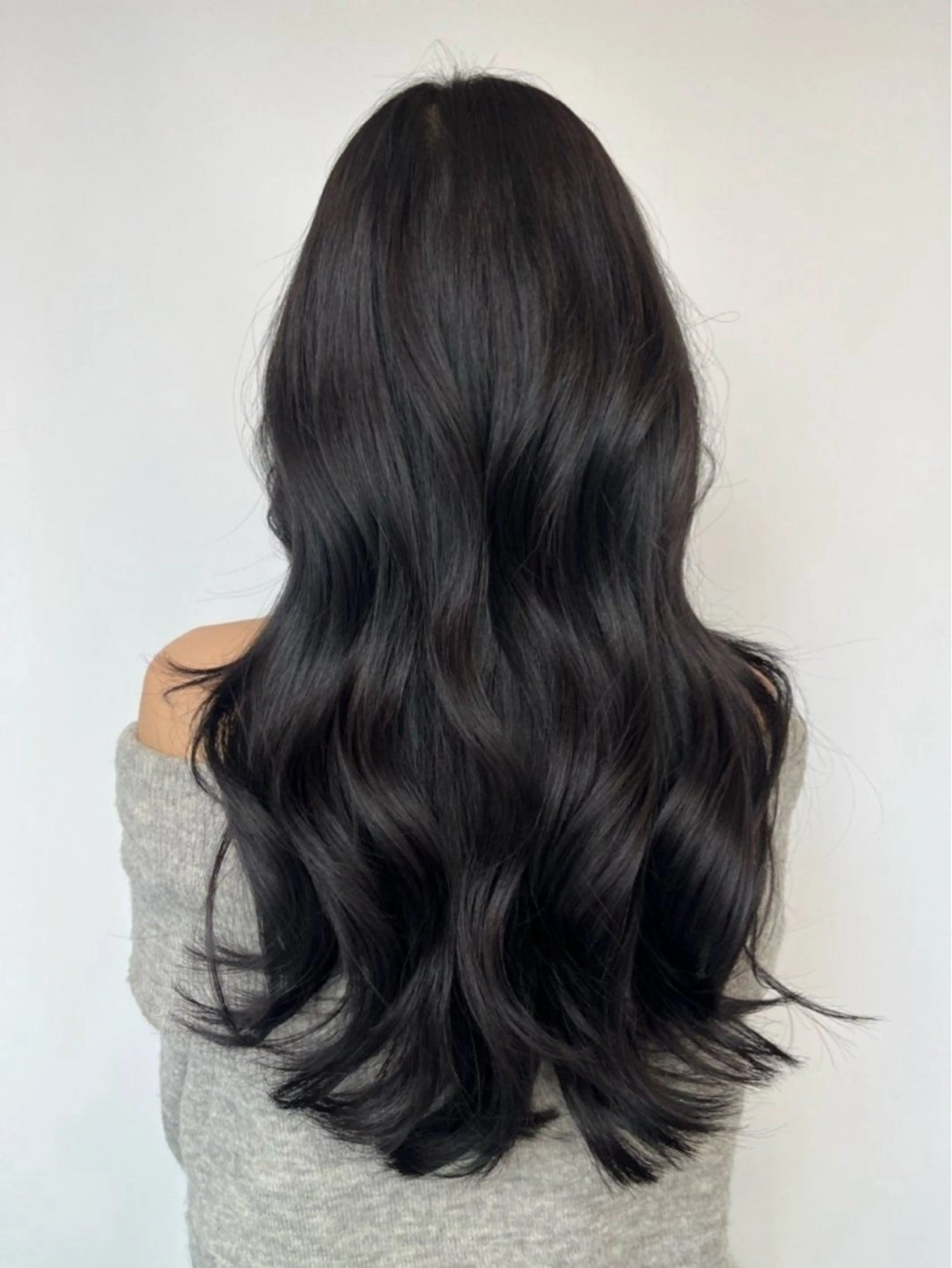 【暗くしたい方限定】ワンカラー✨️（ブリーチで落とせる黒!）（就職活動、暗くした方にオススメです!!）の写真