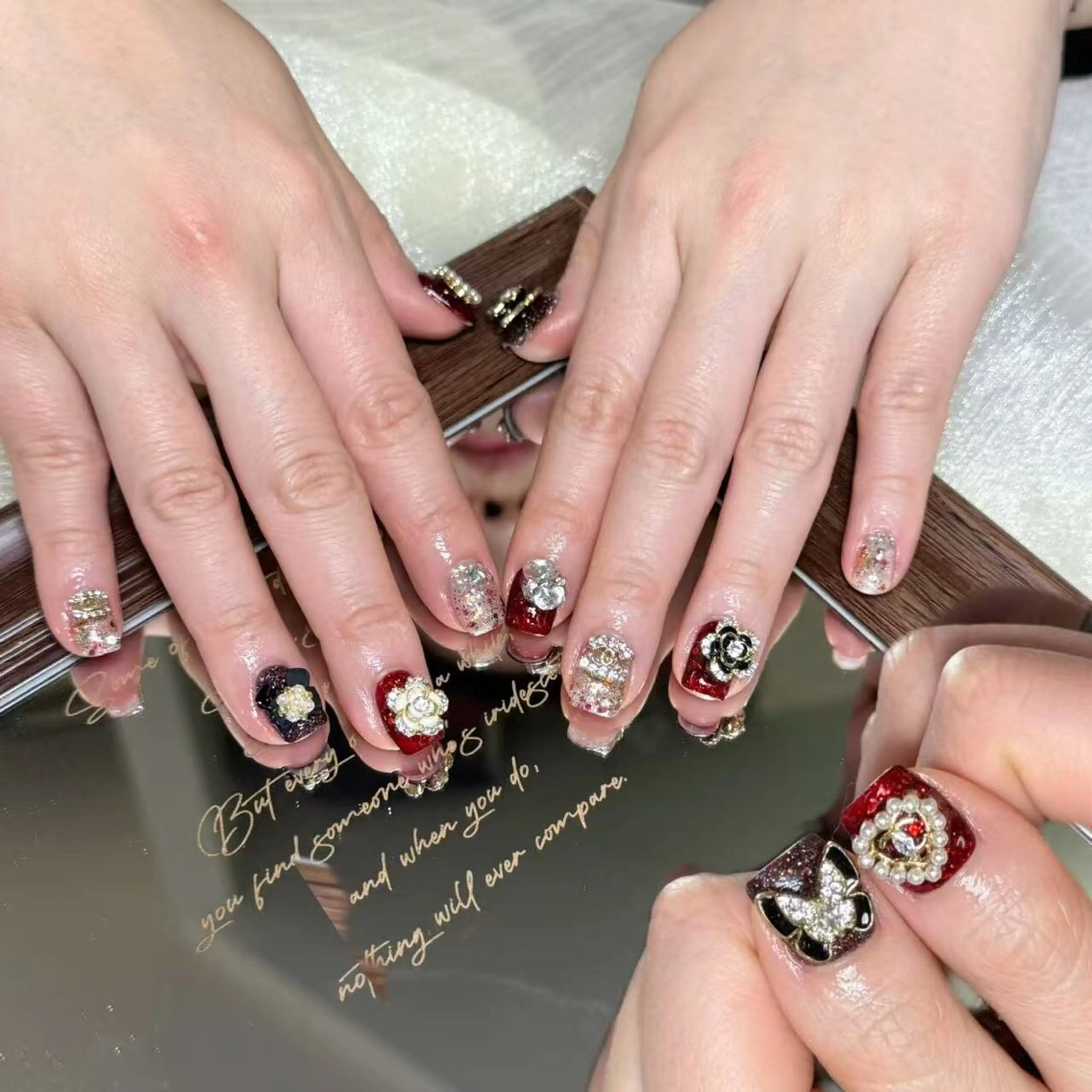 ネイル ハンドネイル ハンドケア bubu nail salon所属・BuBu Nail渋谷桜ヶ丘のネイルデザイン