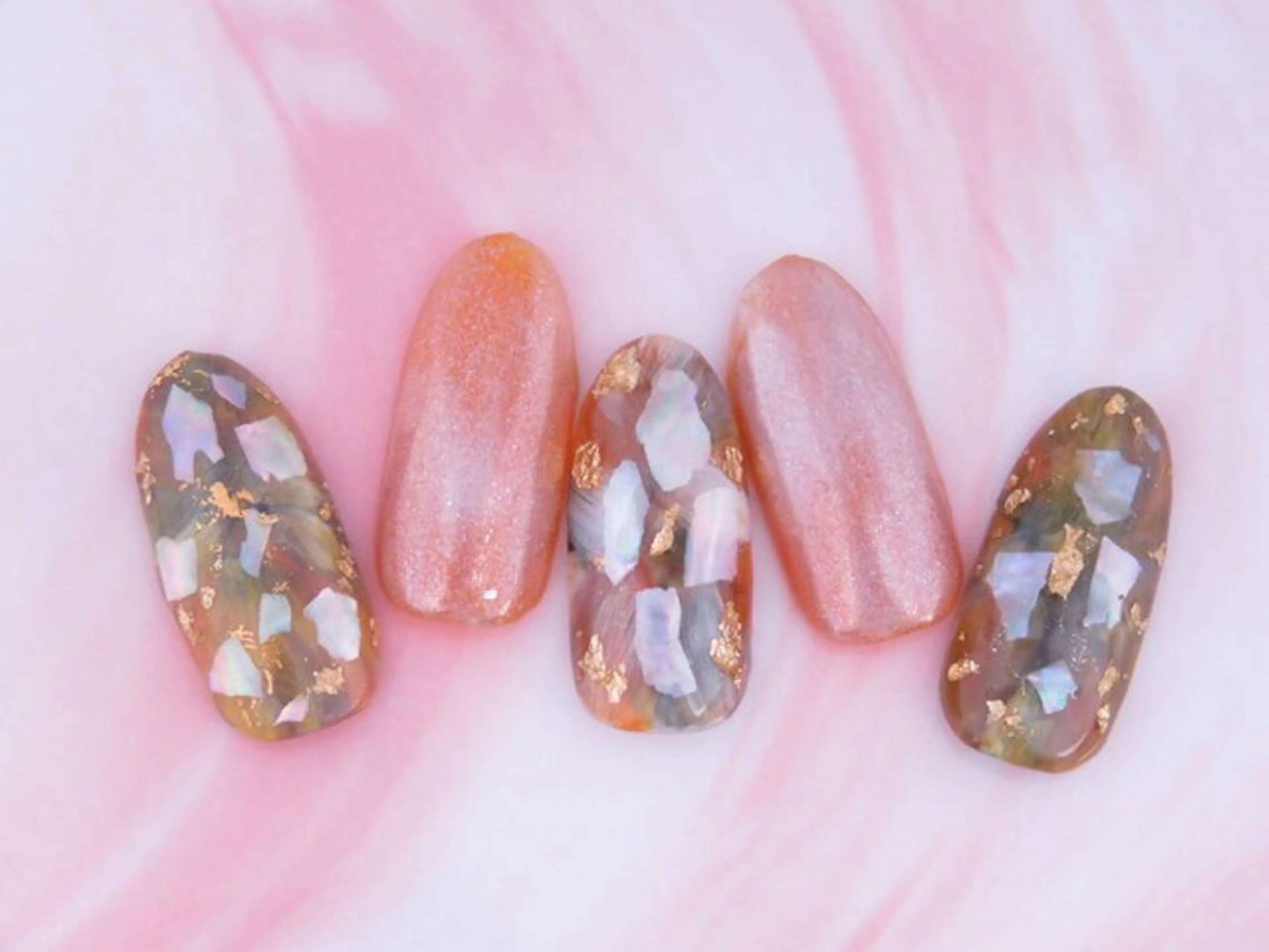 ネイル ハンドネイル マジックミラー所属・マジック ミラーのネイルデザイン