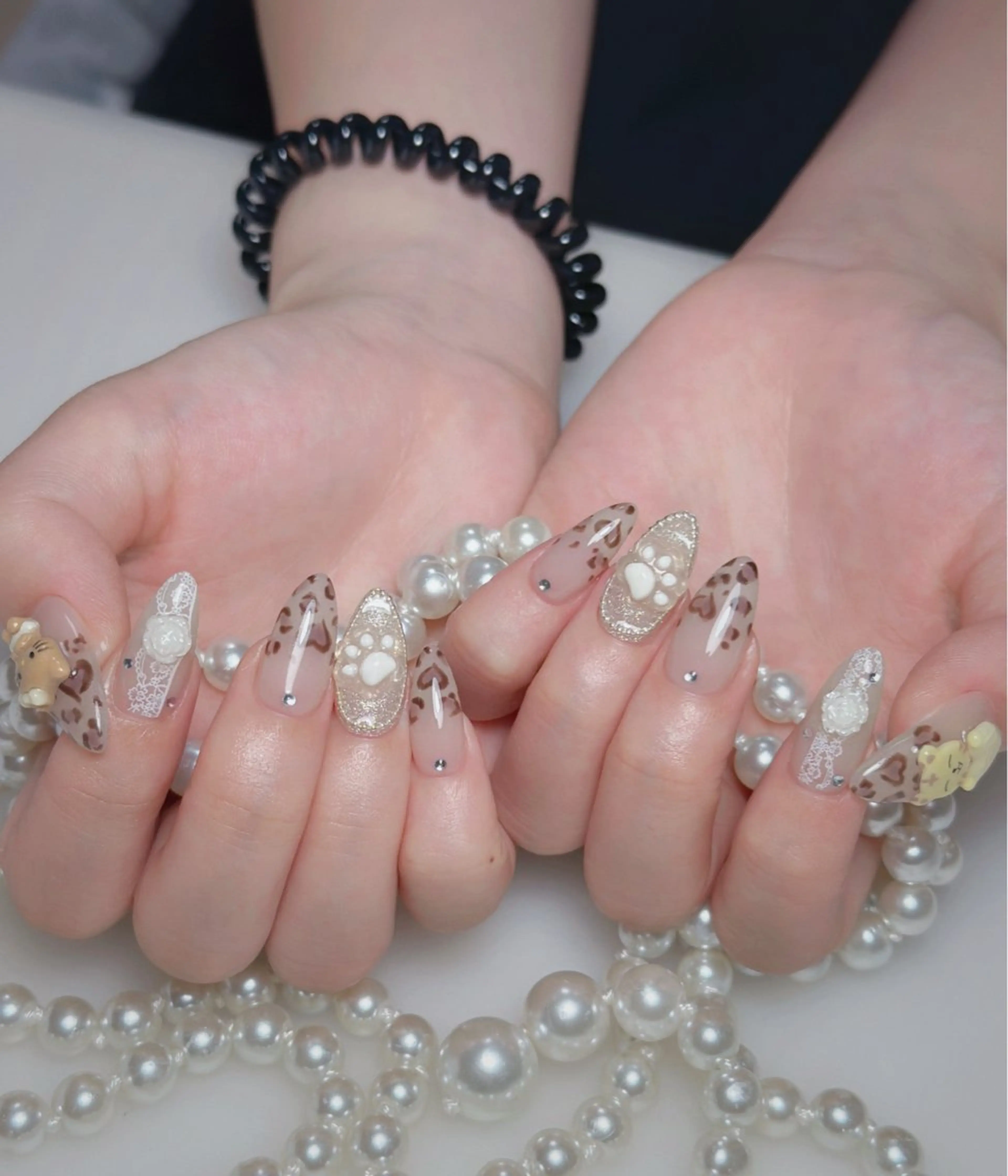 ネイル オーロラネイル 長さ出し フットネイル 韓国ネイル ラメ(グリッター) ハンドネイル 👍thumbs up nail👍のネイルデザイン