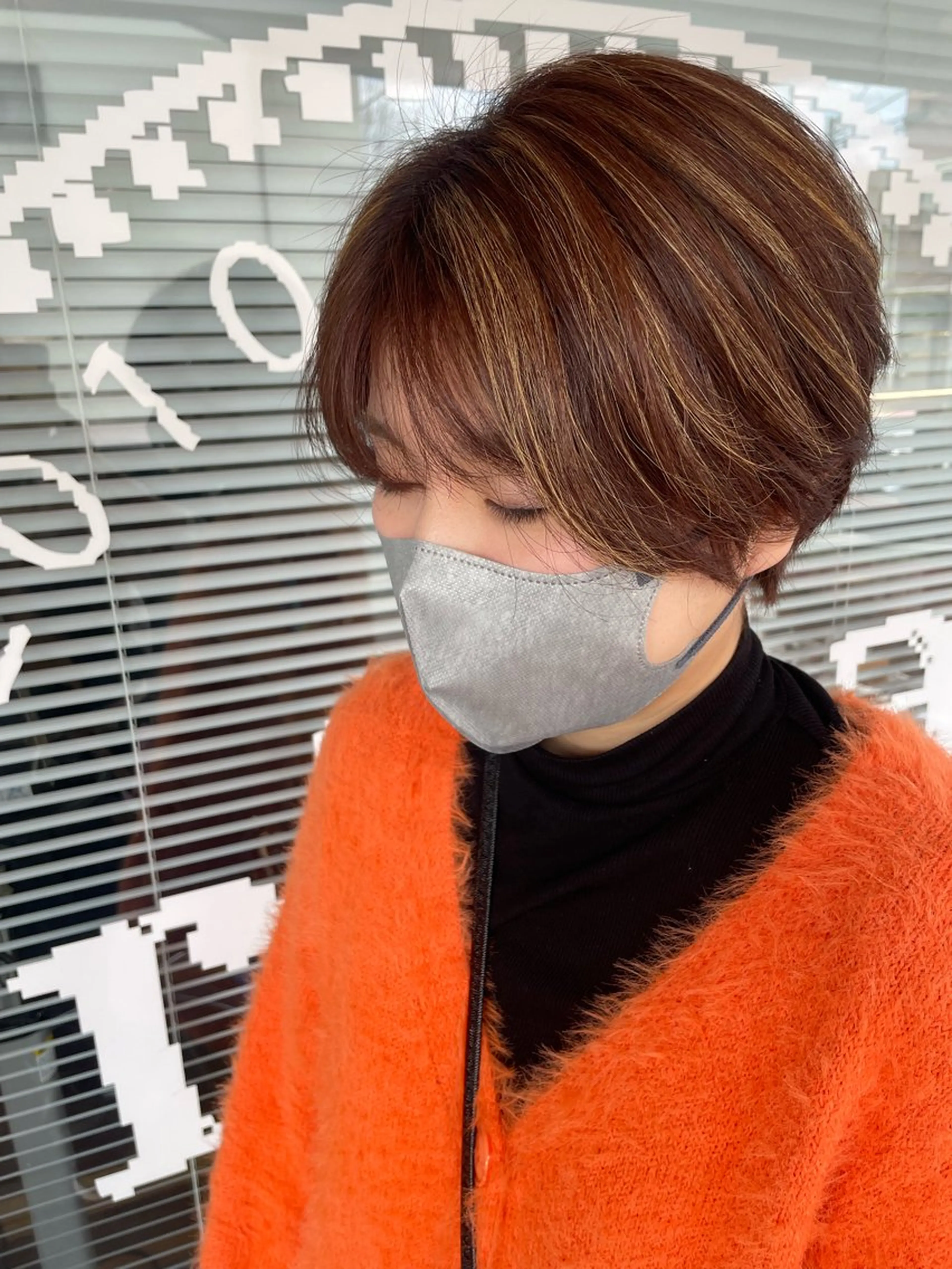 ショート ショートボブ ボブ ハイライト ショートヘア アイブロウ◎ rista藤岡佳世のヘアスタイル