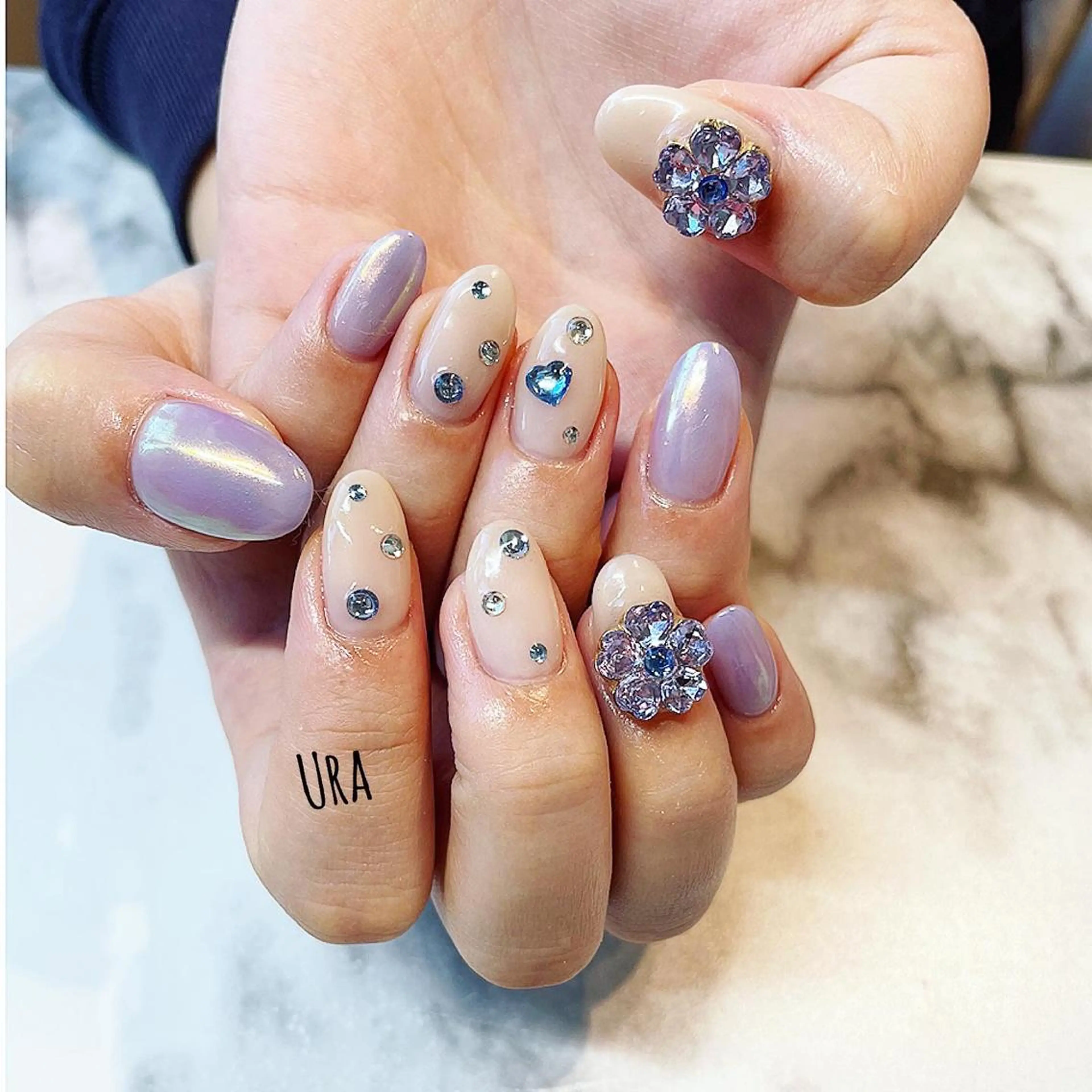 ネイル 持ち込み ハンドネイル UrakoNail 《nail》のネイルデザイン