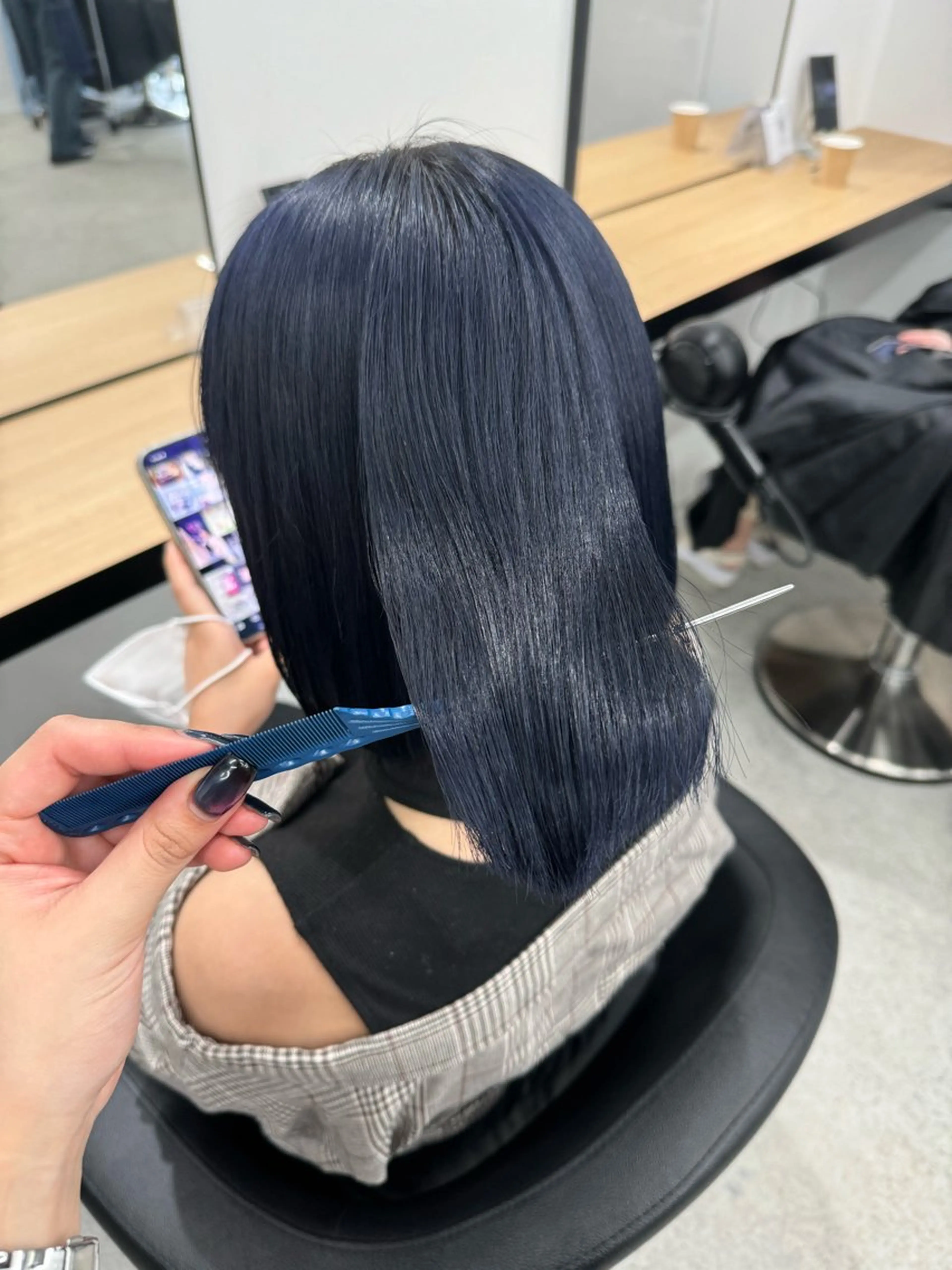 ミディアム カラー ヘアカラー 暗髪🩶ラベンダー/ ブルー/ユウナ🤍のヘアスタイル