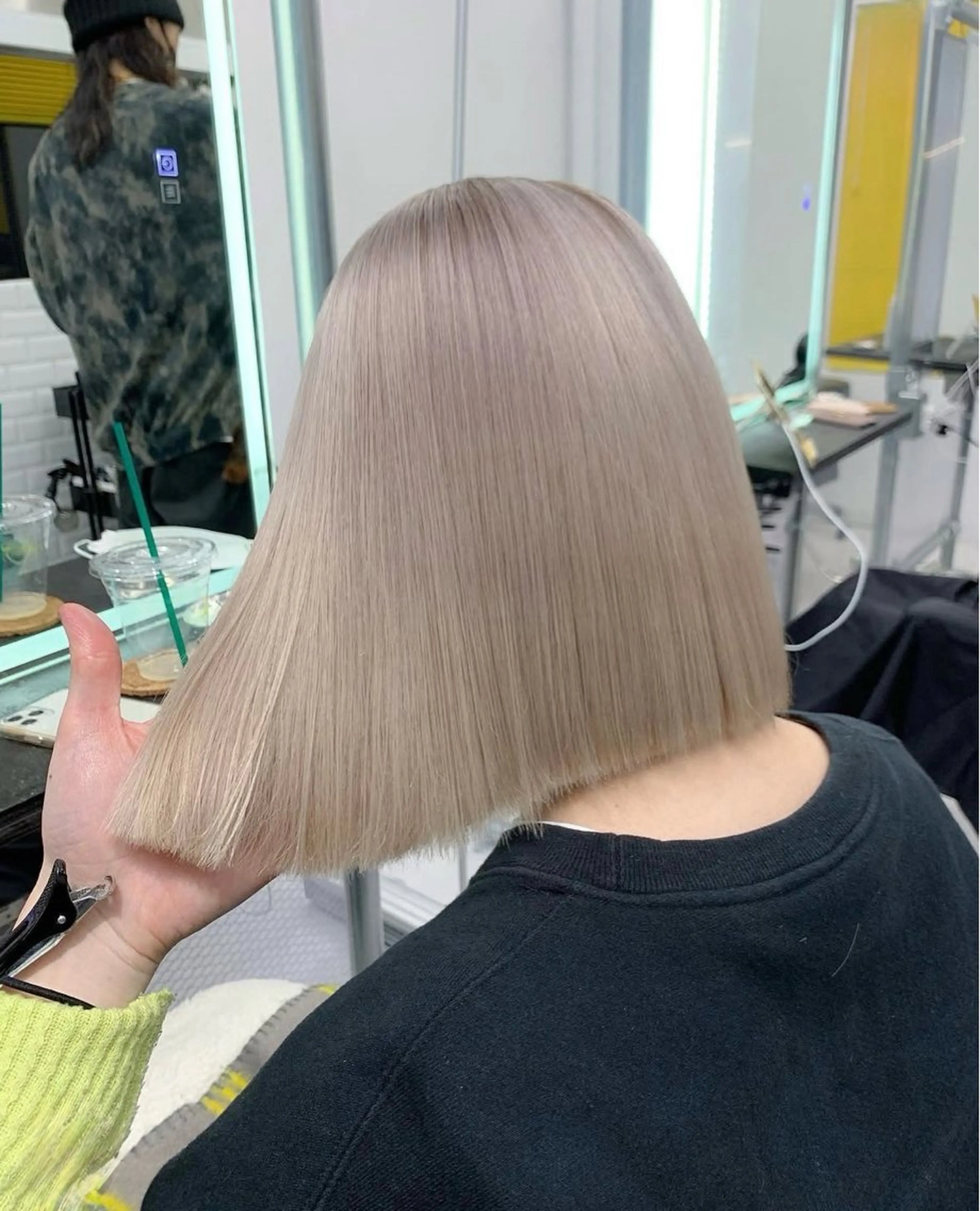 カラー ヘアカラー トリートメント onyx所属・ミルクティーベージュ ケアブリーチカラーのヘアスタイル