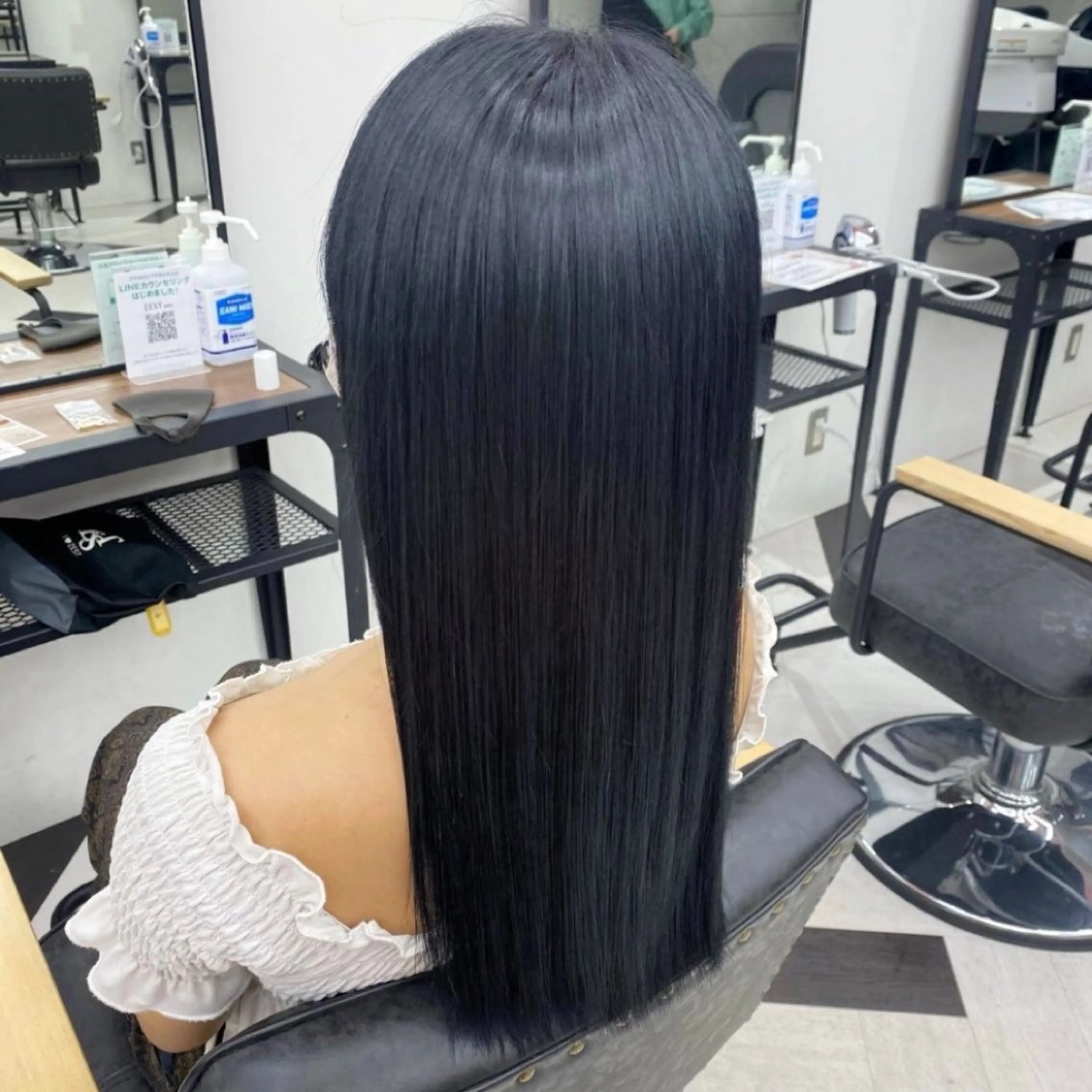 ミディアム カラー パーマ ヘアアレンジ メンズ ブルーカラー トリートメント mona/ ストレートスタイル✨のヘアスタイル