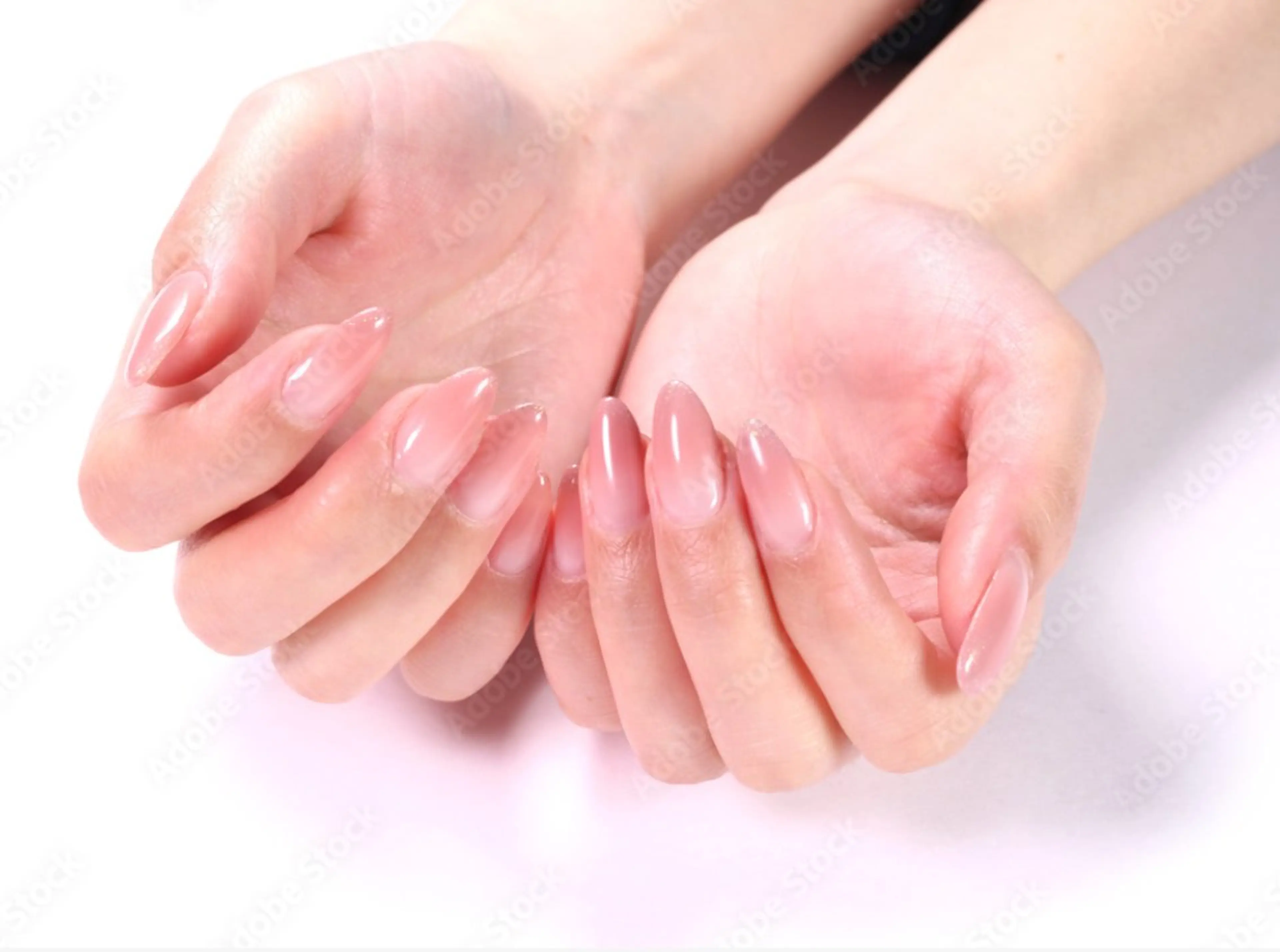 ネイル LARGO所属・りんこ RINKOの眉毛・アイブロウイメージ