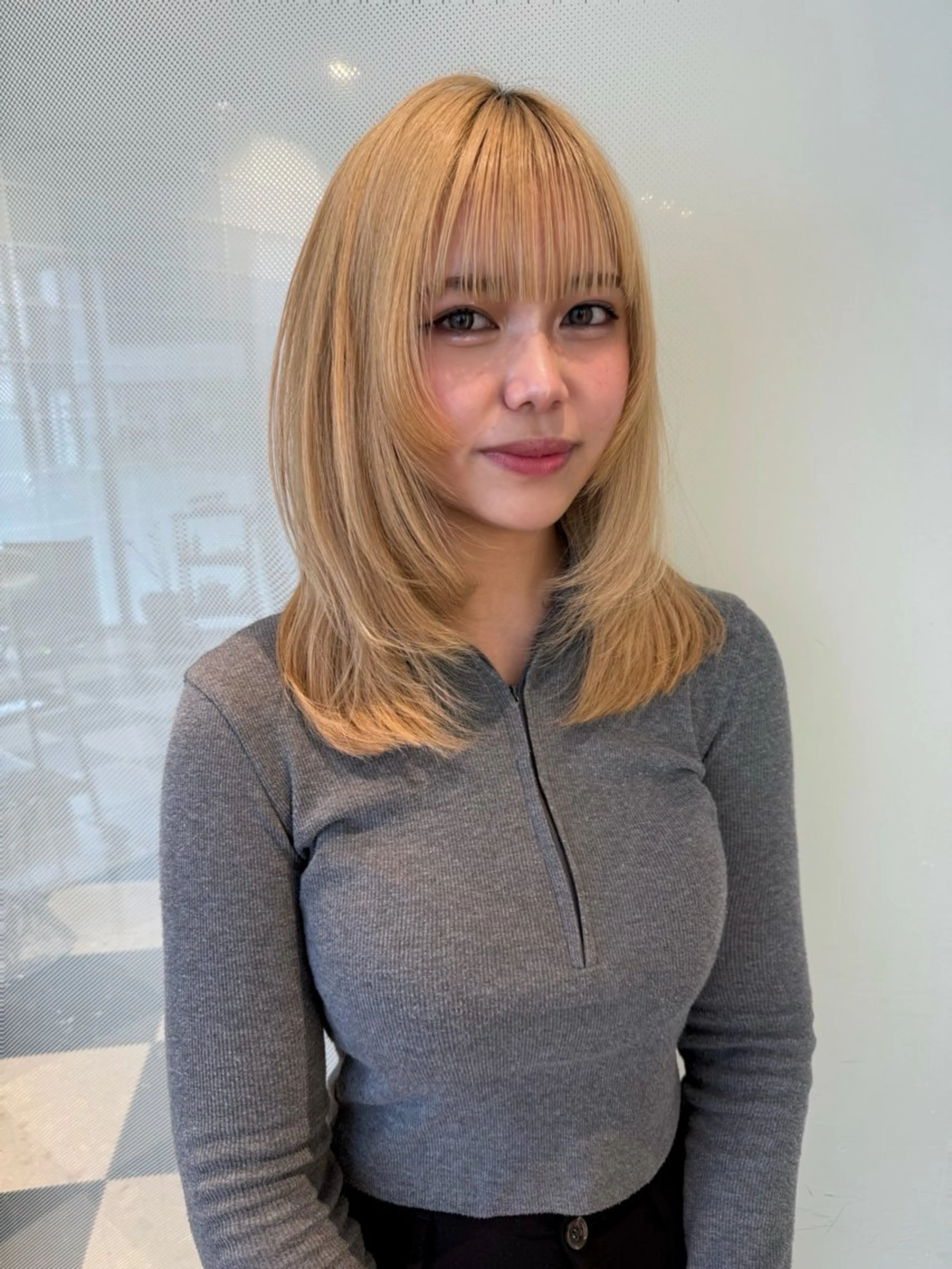 ミディアム anna 韓国レイヤ ー/ ハッシュカットのヘアスタイル