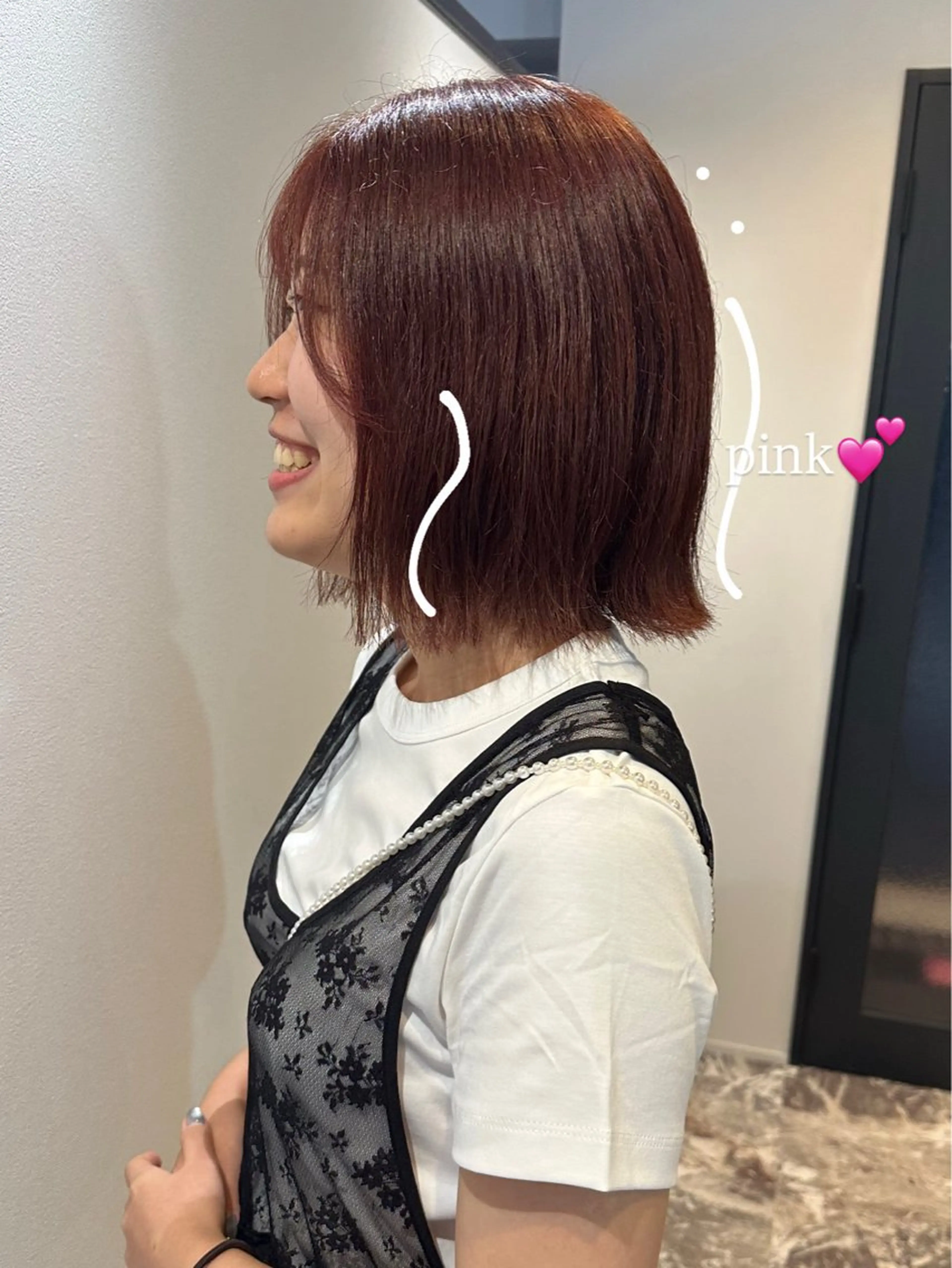 ミディアム カラー ブラウンカラー ピンクカラー ピンクブラウン ボブ 外ハネヘア カット ヘアカラー トリートメント 山下恋佳/矢場町/ ブリーチ/ショートのヘアスタイル