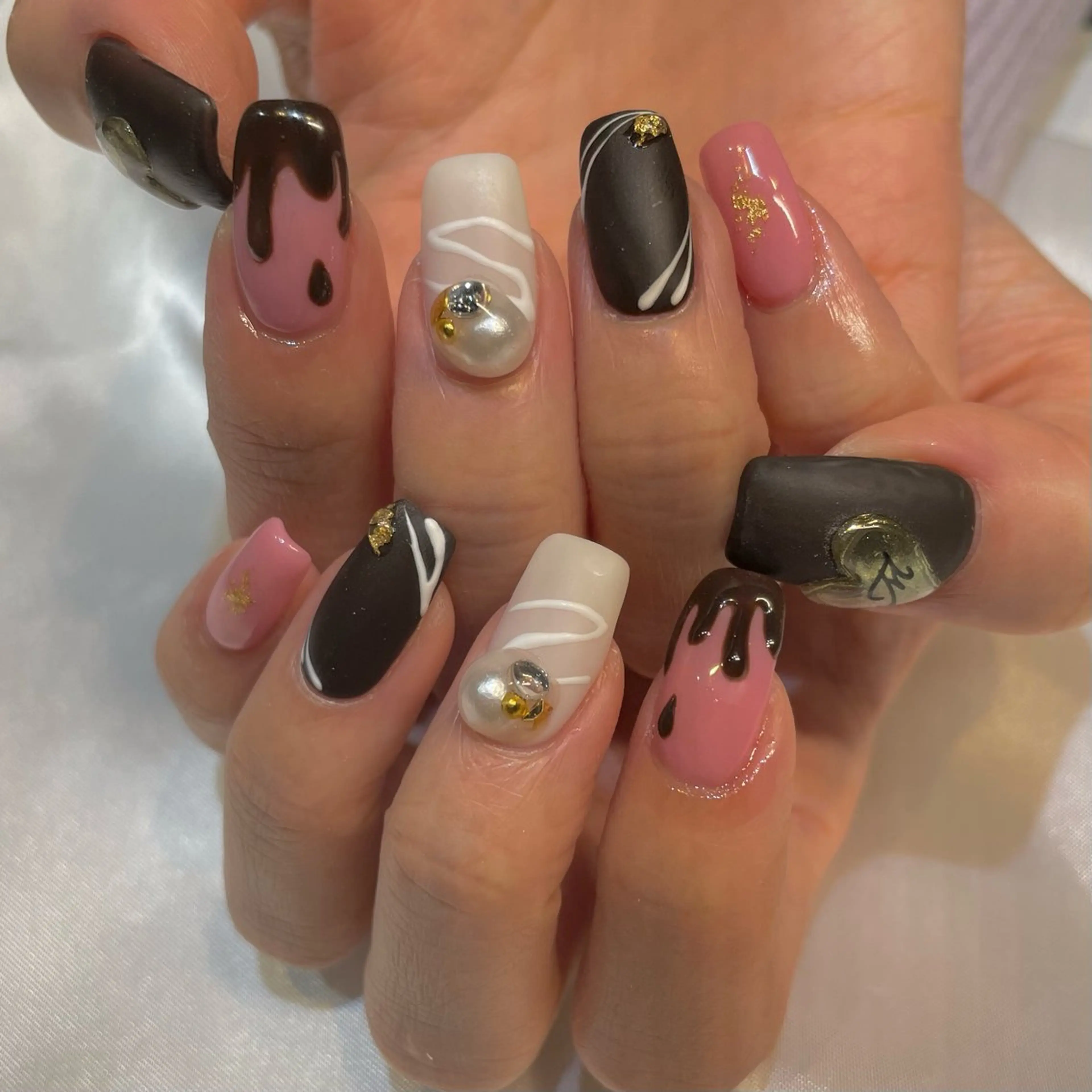 ネイル ハンドネイル 糀屋 彩奈のネイルデザイン